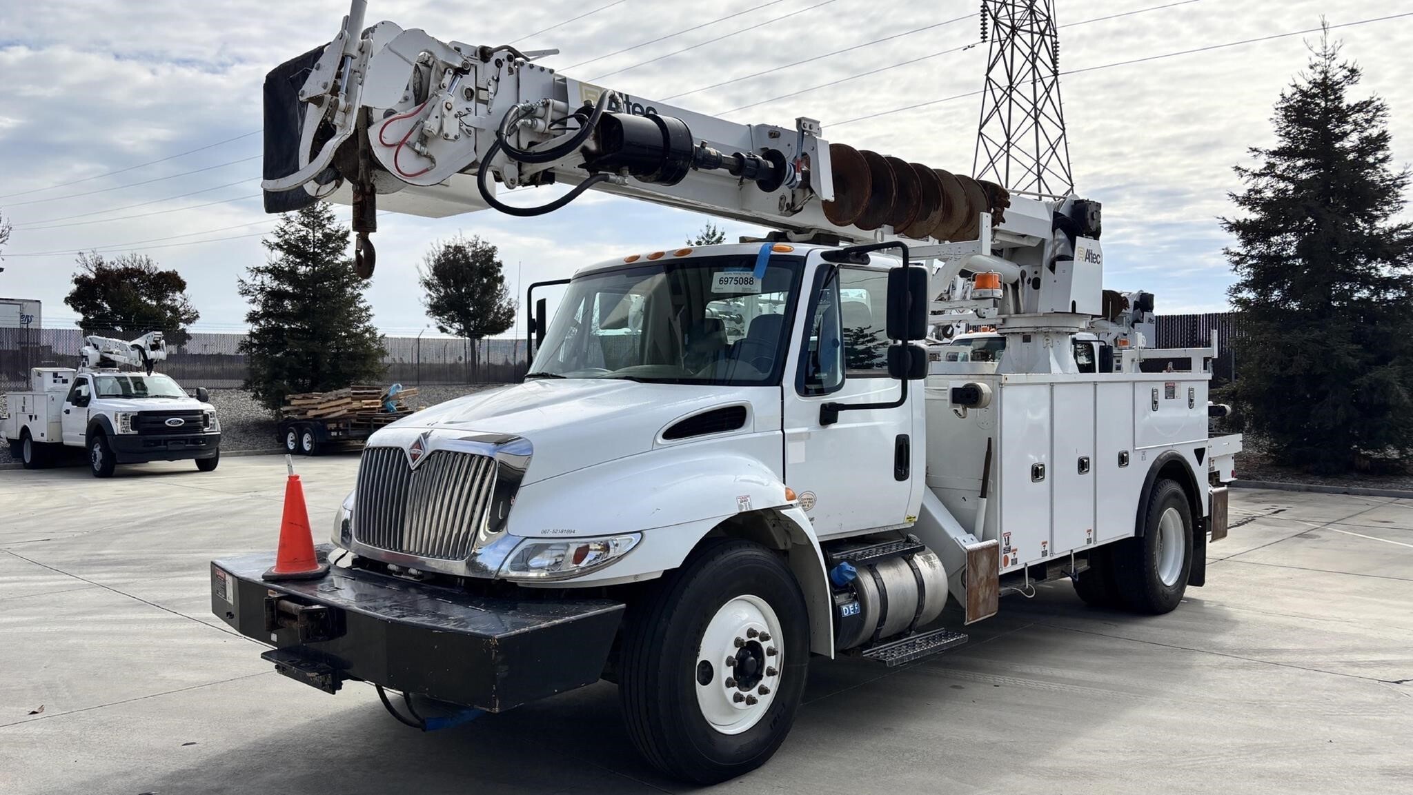 2019 INTERNATIONAL DURASTAR 4300 in Meridian, ID