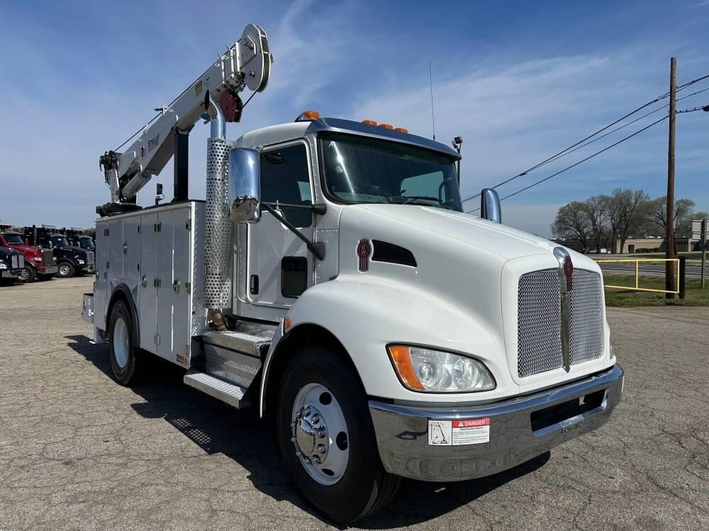 2019 KENWORTH T370 in Chatham, VA