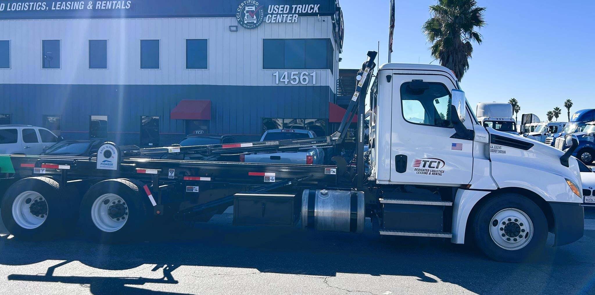 2020 FREIGHTLINER CASCADIA 126 in North Las Vegas, NV