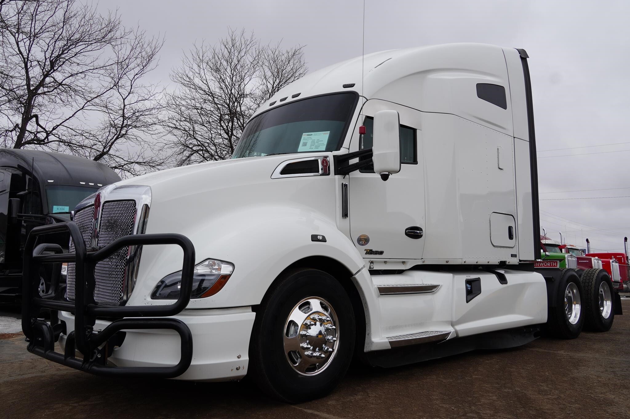 2020 KENWORTH T680 in Sioux Falls, SD