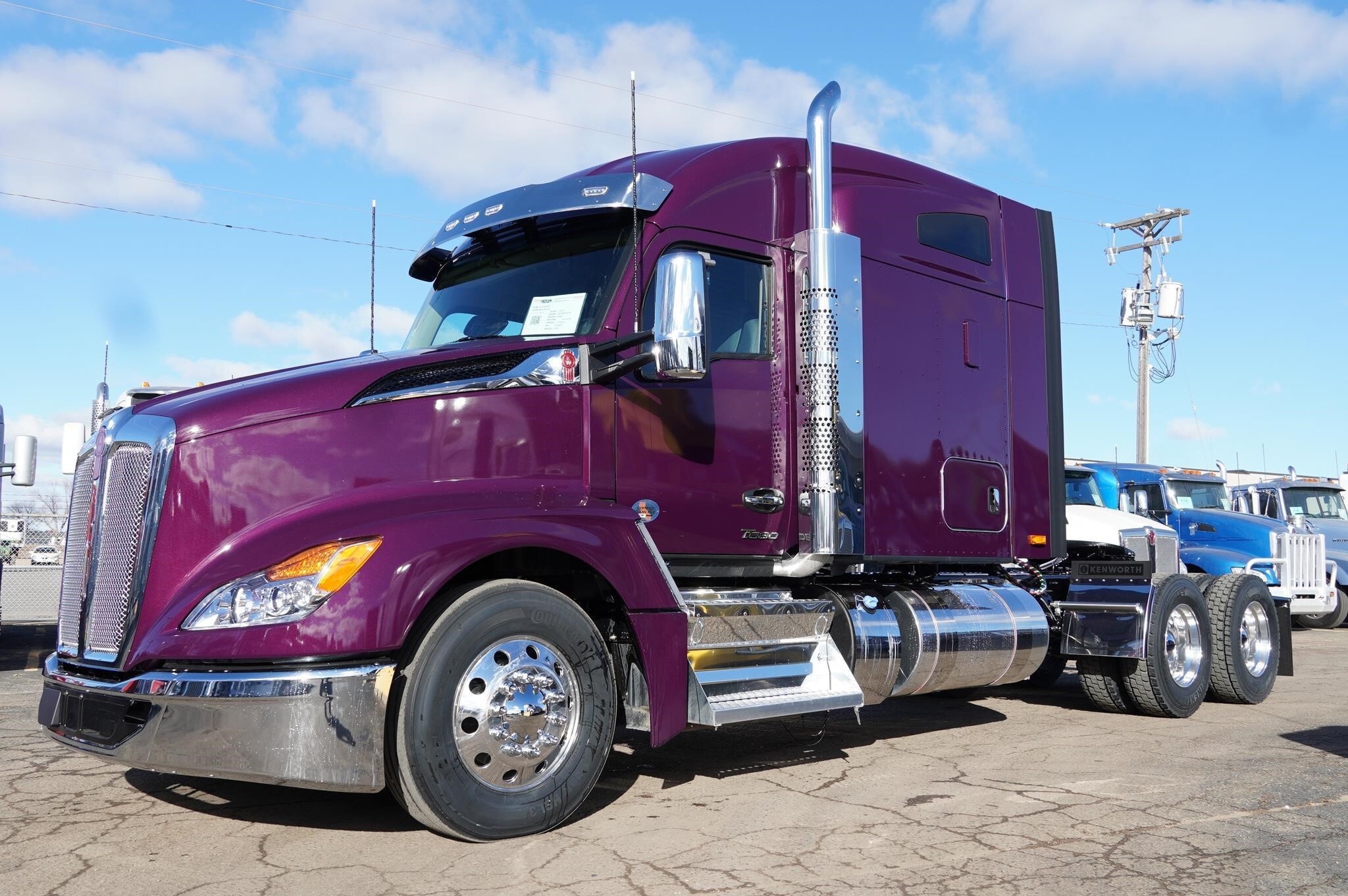 2027 KENWORTH T680 in Sioux Falls, SD