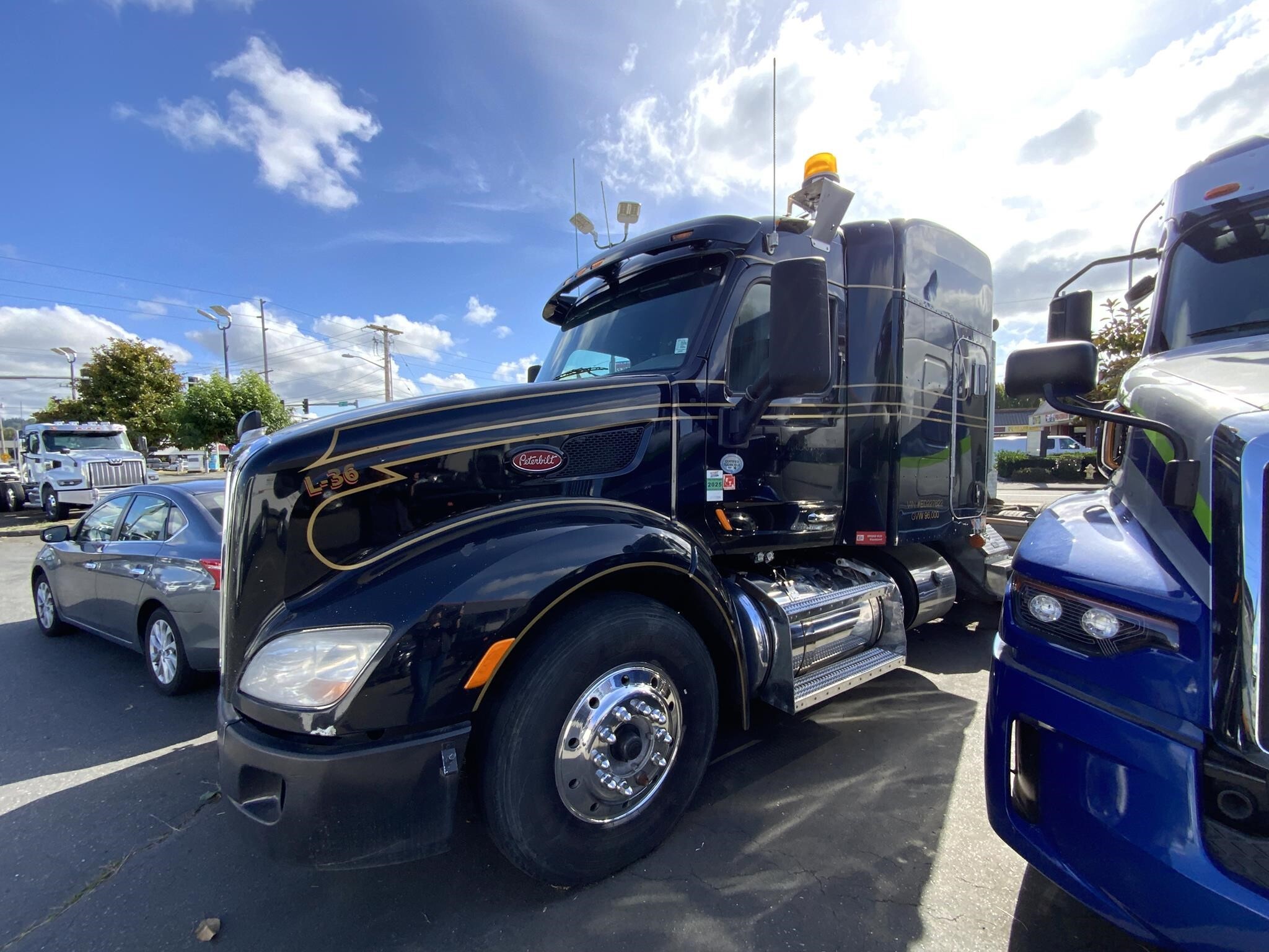 2014 PETERBILT 579 in Auburn, WA
