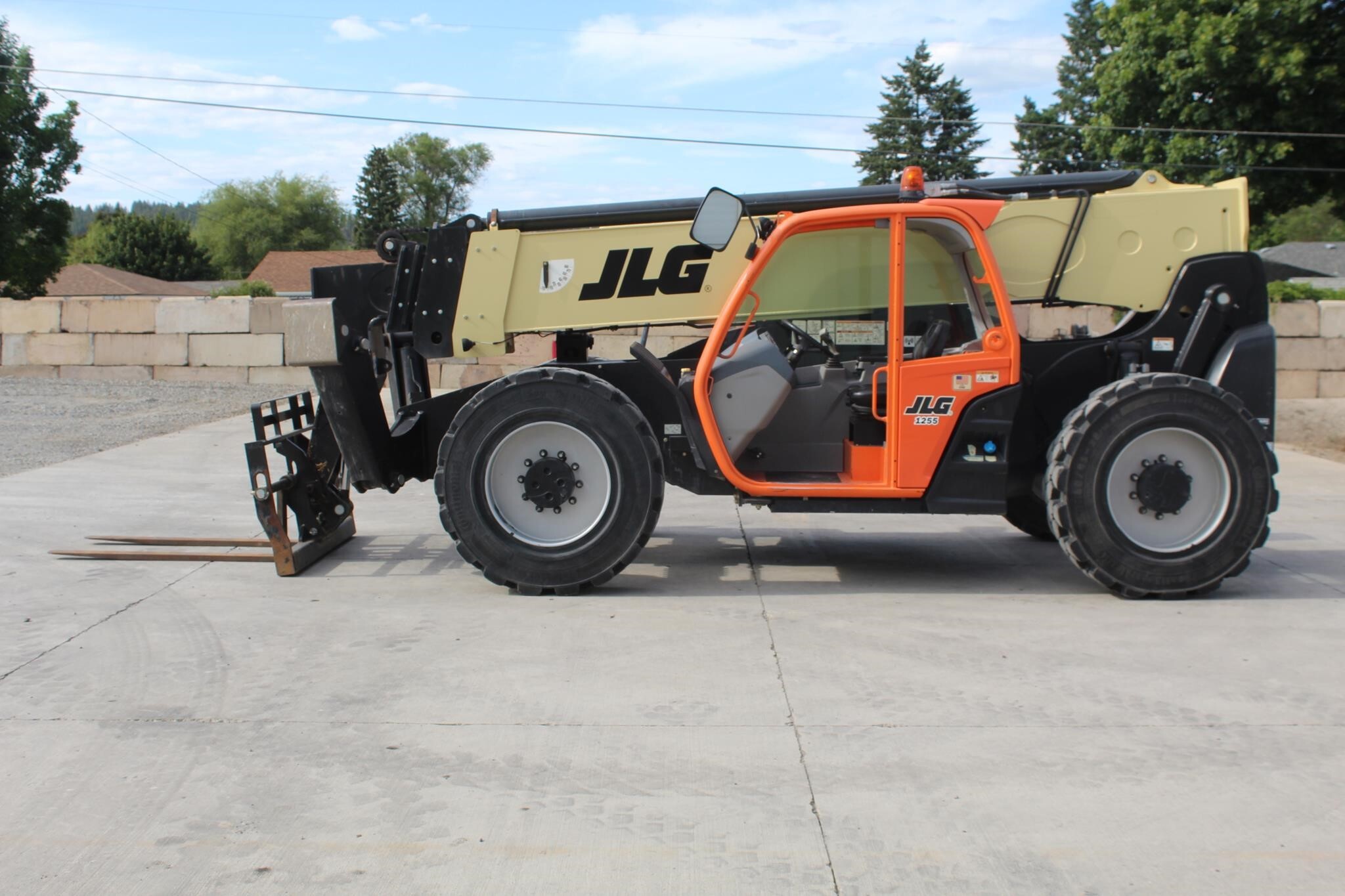 2018 JLG 1255 in Spokane, WA