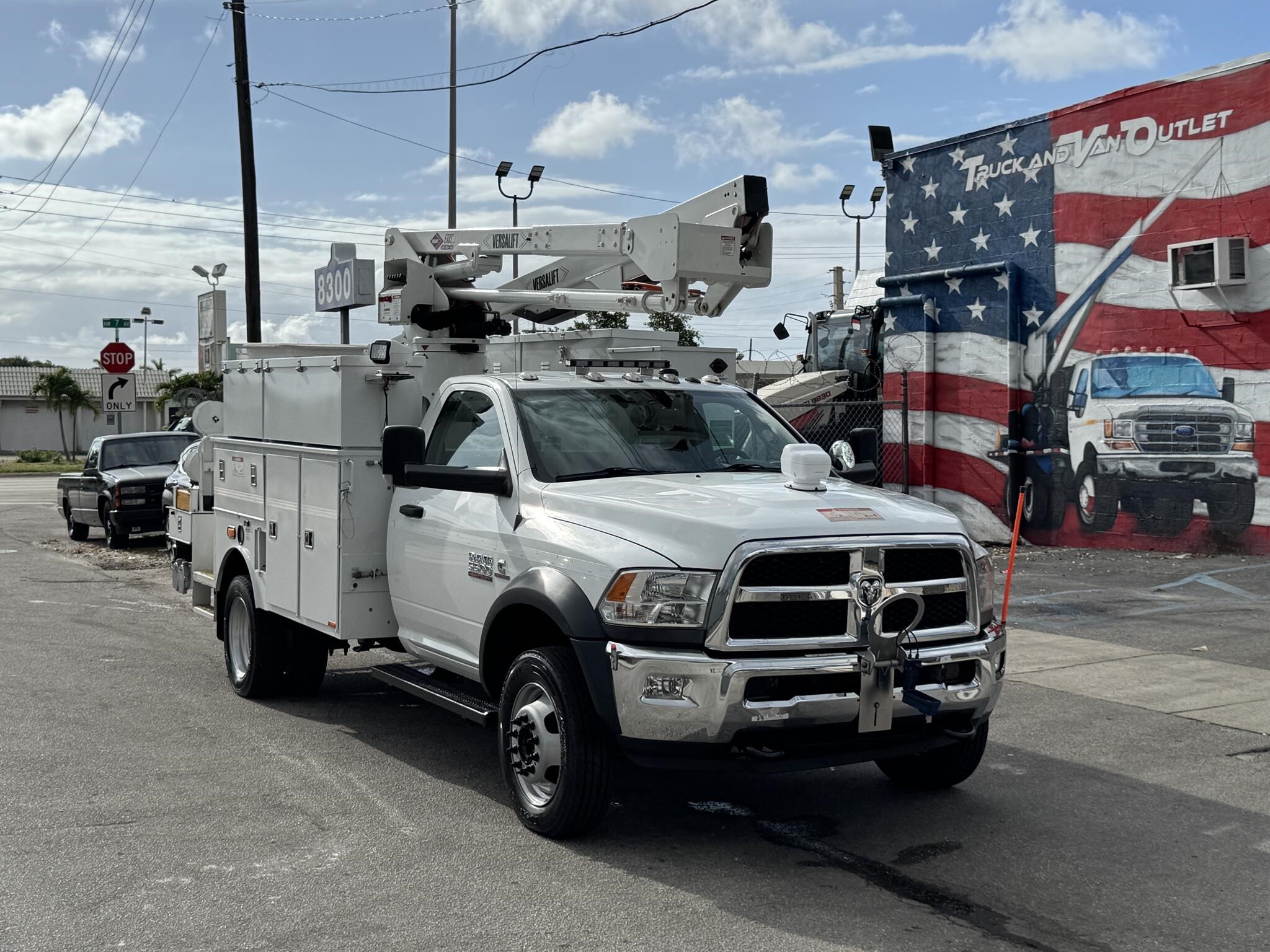 2017 RAM 5500 in Miami, FL