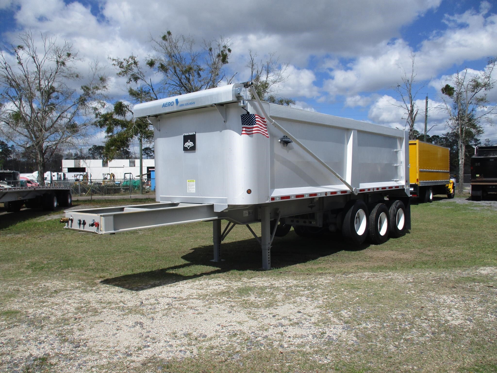 2023 TRAILSTAR FLORIDA SPEC TRI AXLE in Jacksonville, FL