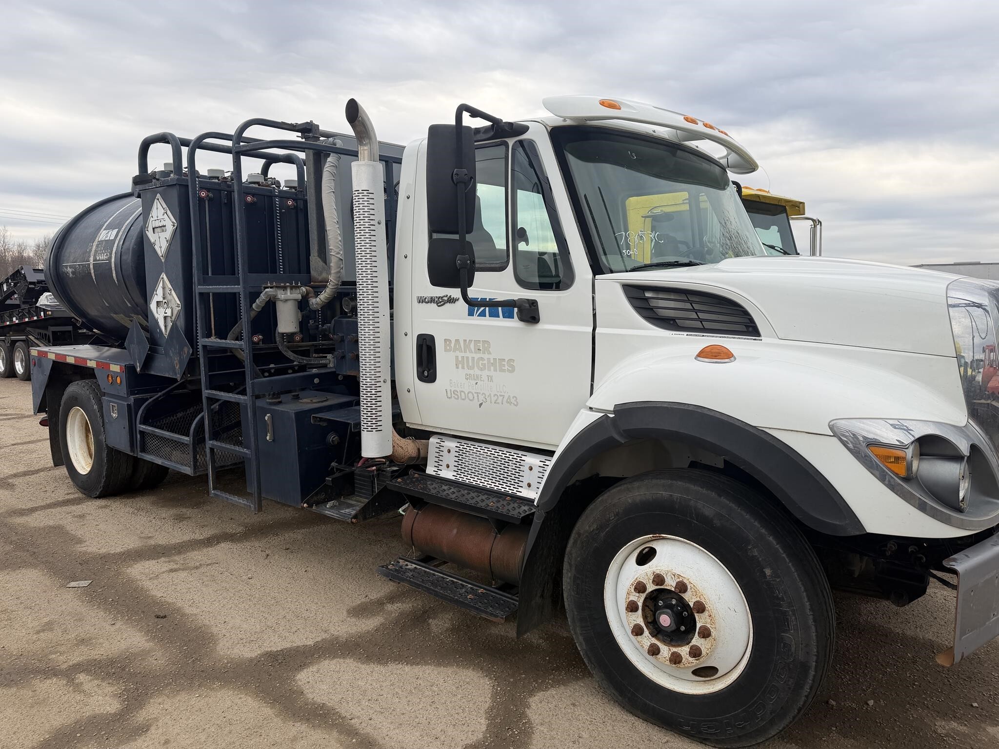 2014 INTERNATIONAL WORKSTAR 7400 in Covington, TN