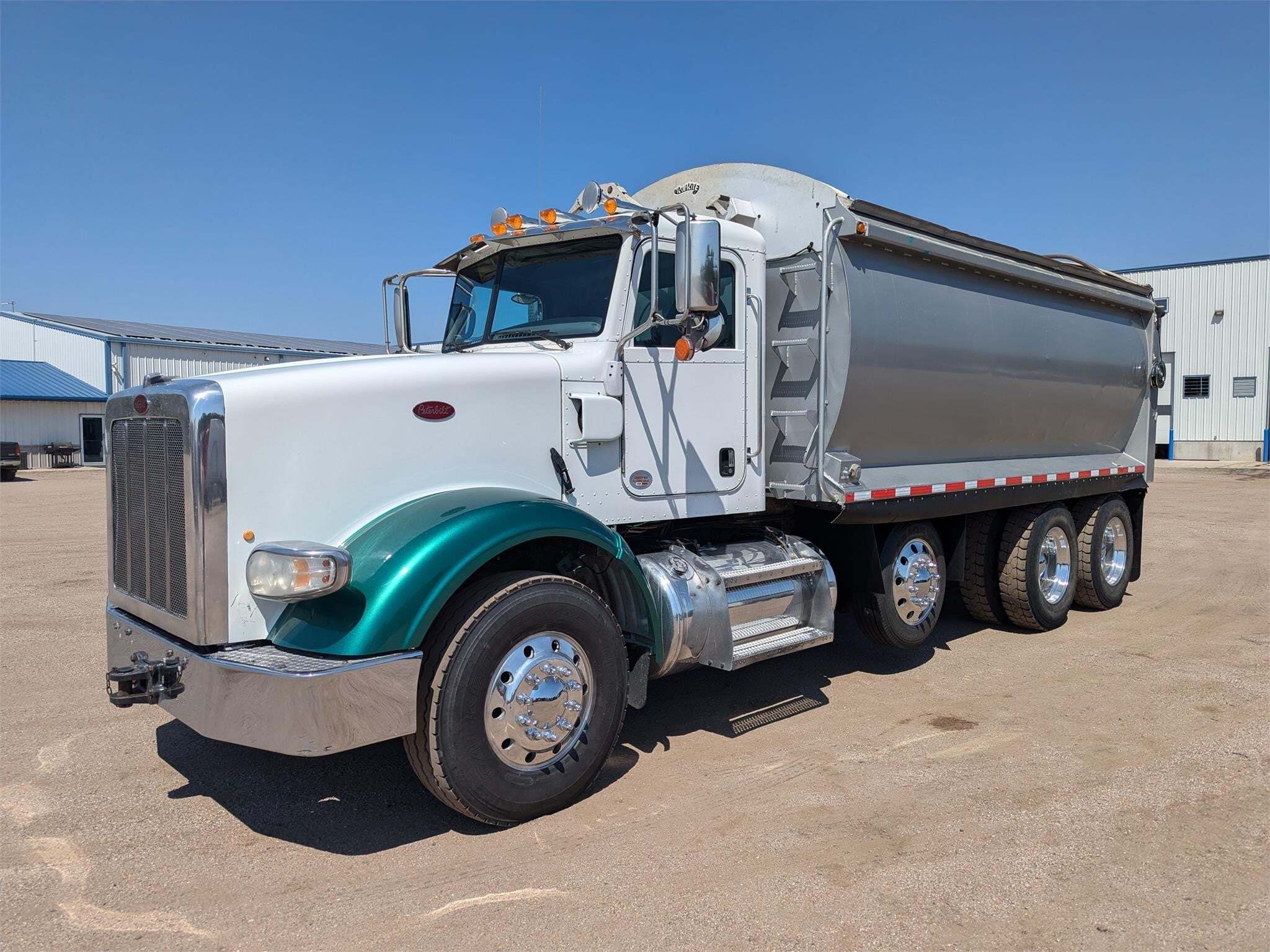 2018 PETERBILT 367 in Sawyer, KS