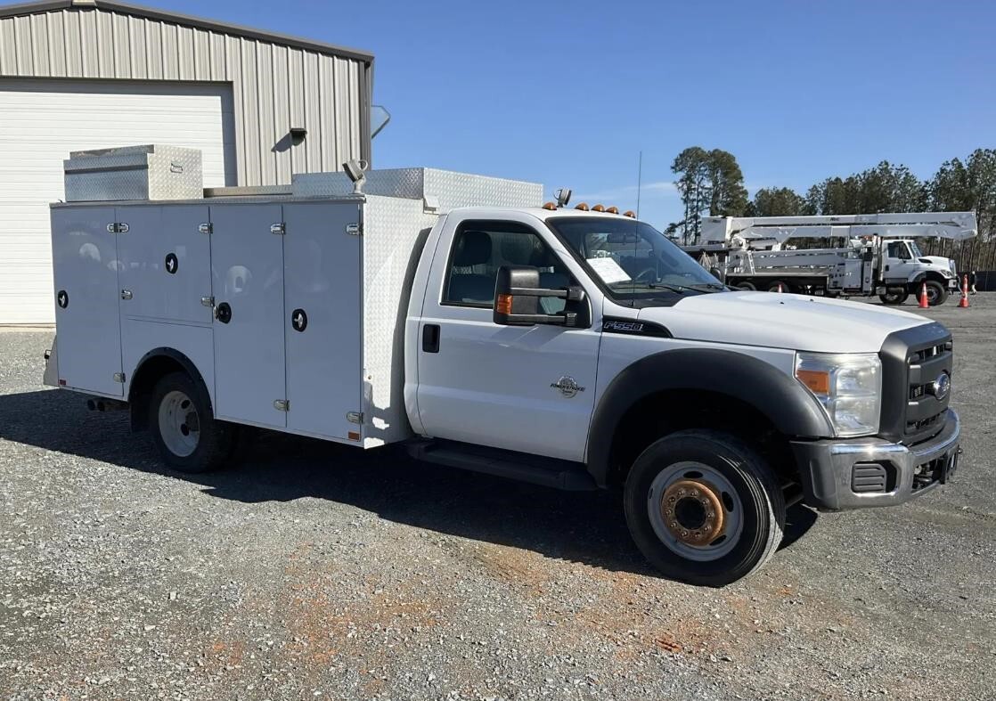 2016 FORD F550 XL in Miami, FL