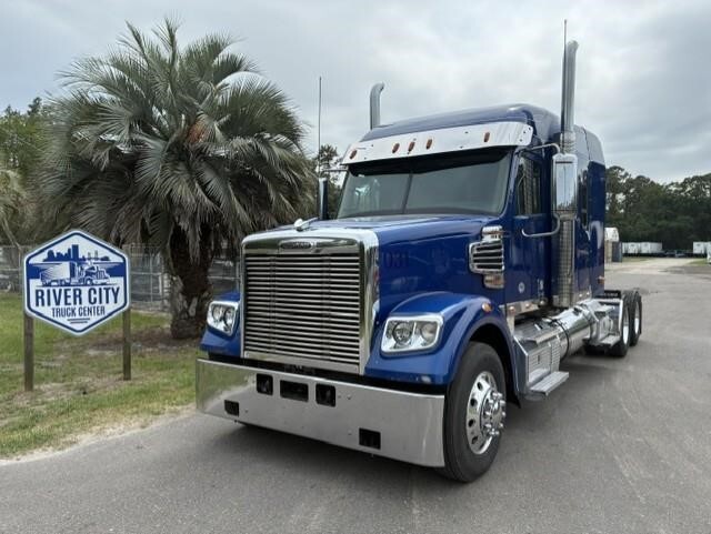 2022 FREIGHTLINER CORONADO 122 SD in Jacksonville, FL