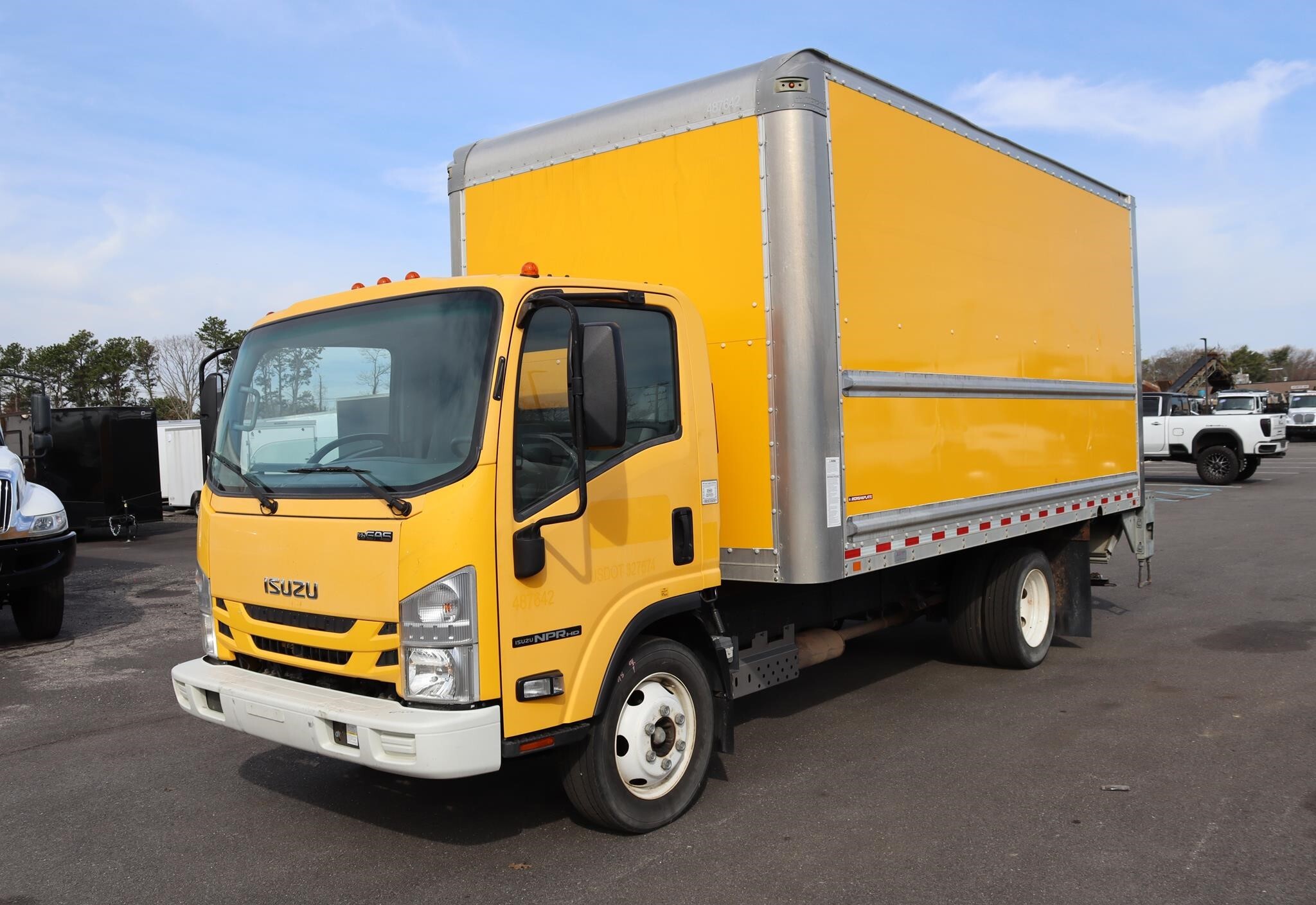 2021 ISUZU NPR HD in Ronkonkoma, NY