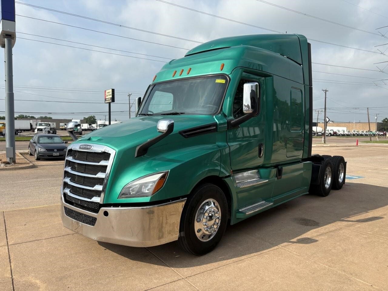 2023 FREIGHTLINER CASCADIA 126 in Dallas, TX