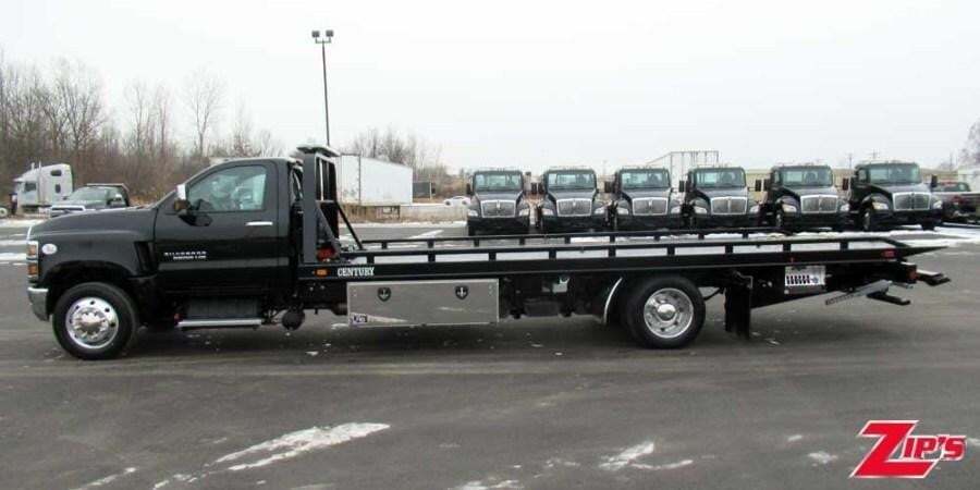 2023 CHEVROLET SILVERADO 6500HD in New Hampton, IA
