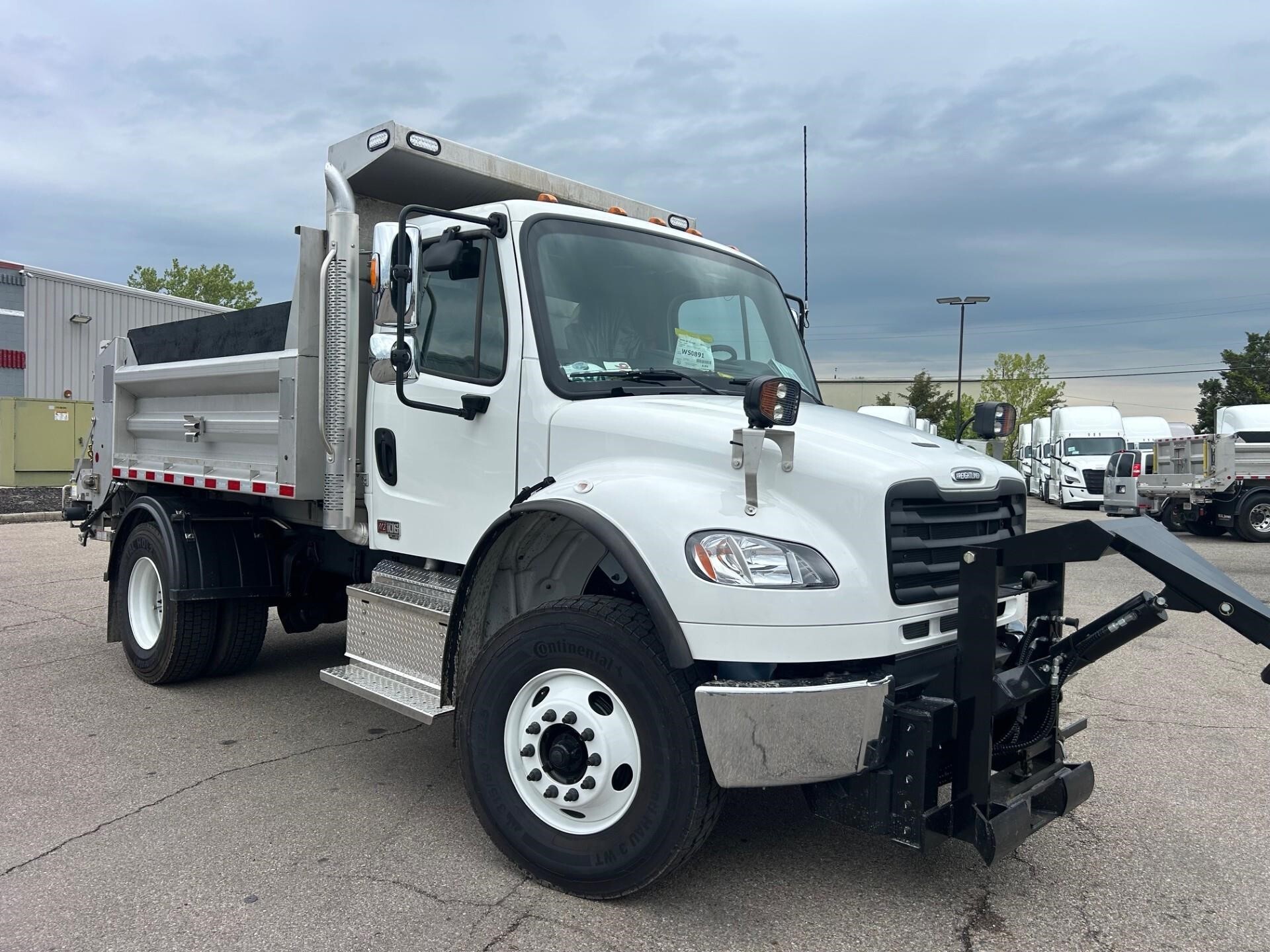 2026 FREIGHTLINER BUSINESS CLASS M2 106 in Cincinnati, OH