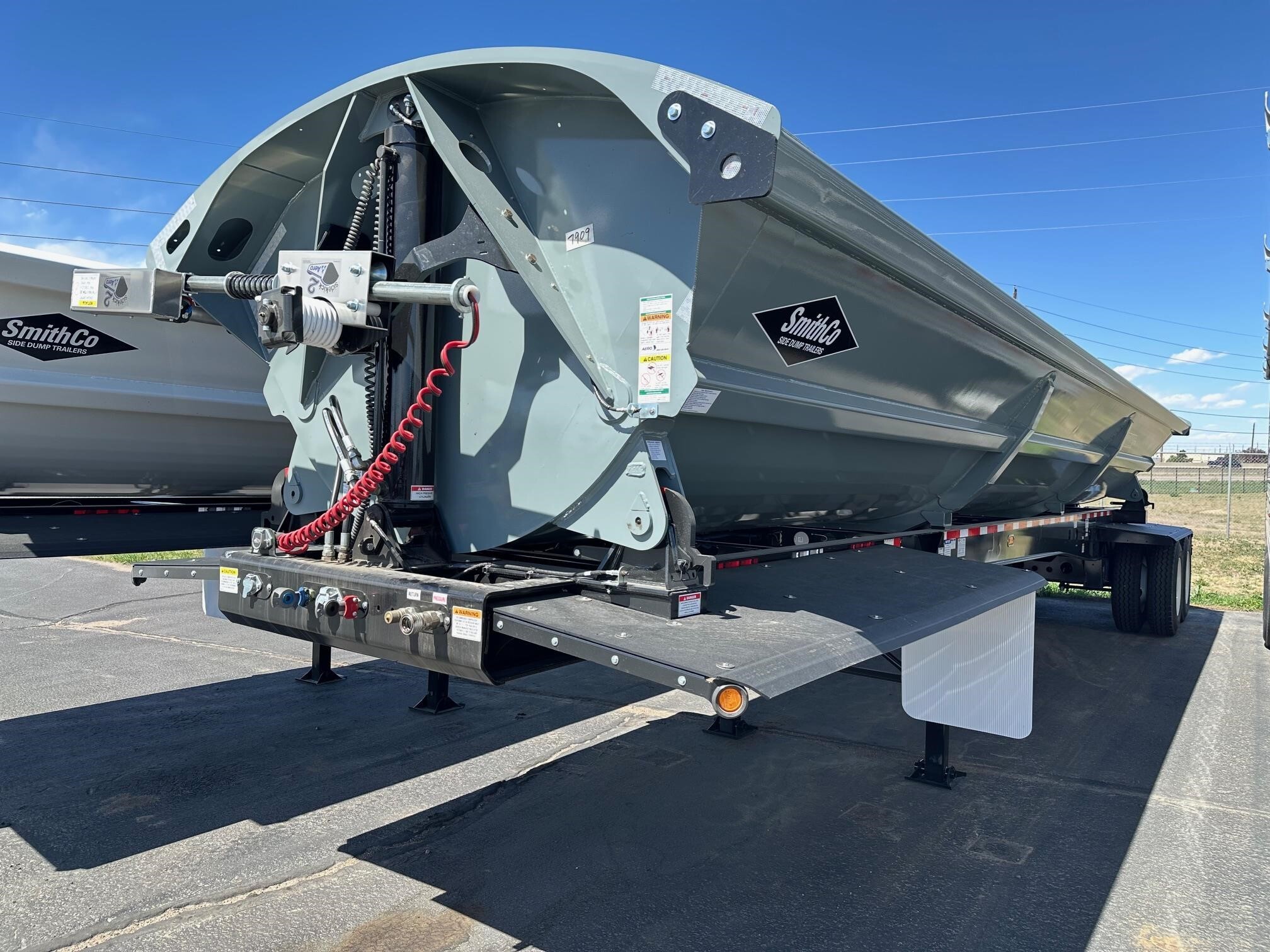 2026 SMITHCO 40' AIR RIDE SIDE DUMP, 6" HD CYLINDERS, ELECTRIC in Henderson, CO