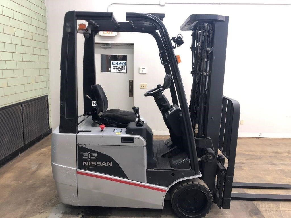 2008 NISSAN 1N1L18V in Denver, CO