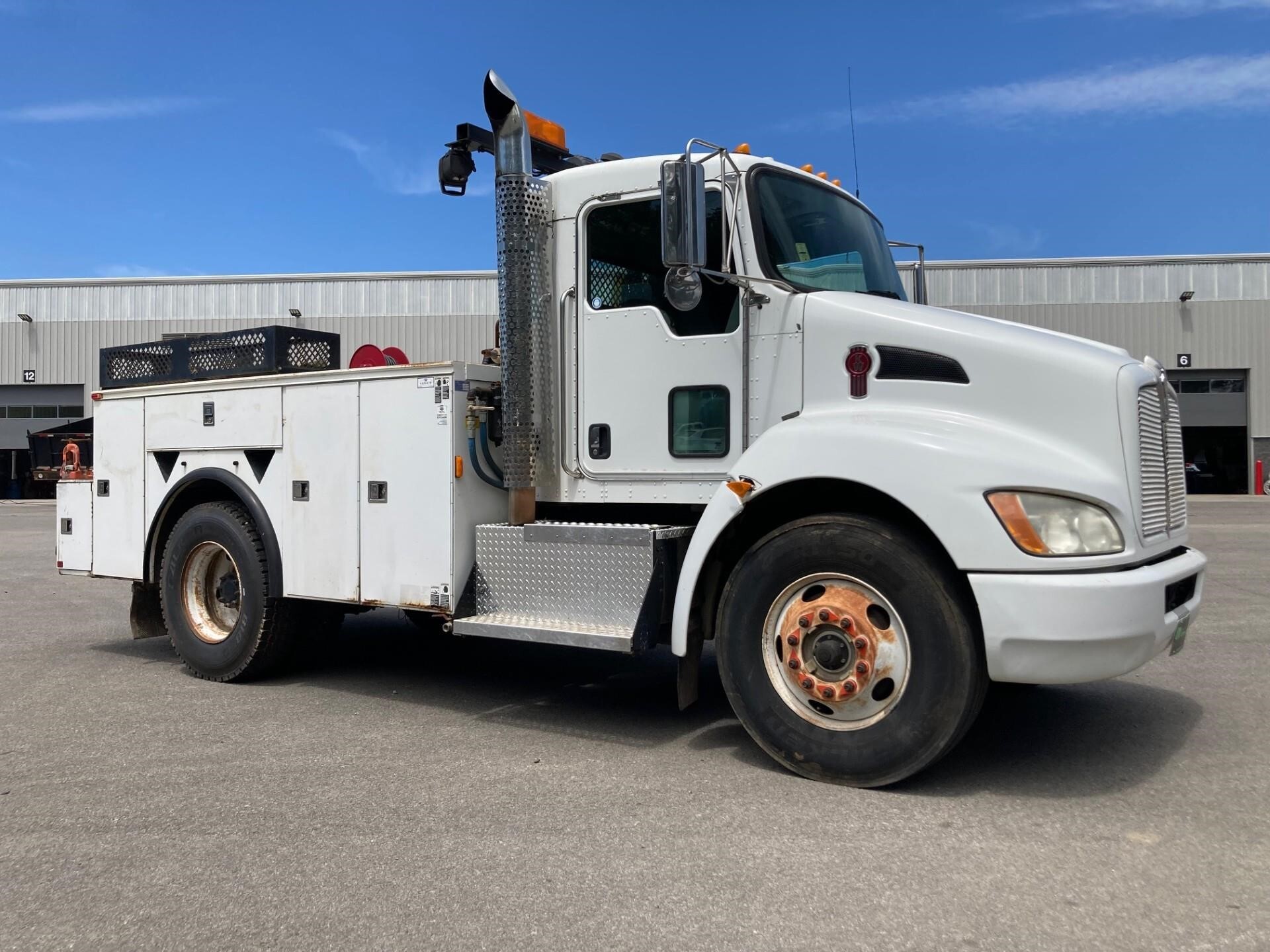 2010 KENWORTH T370 in Chatham, VA