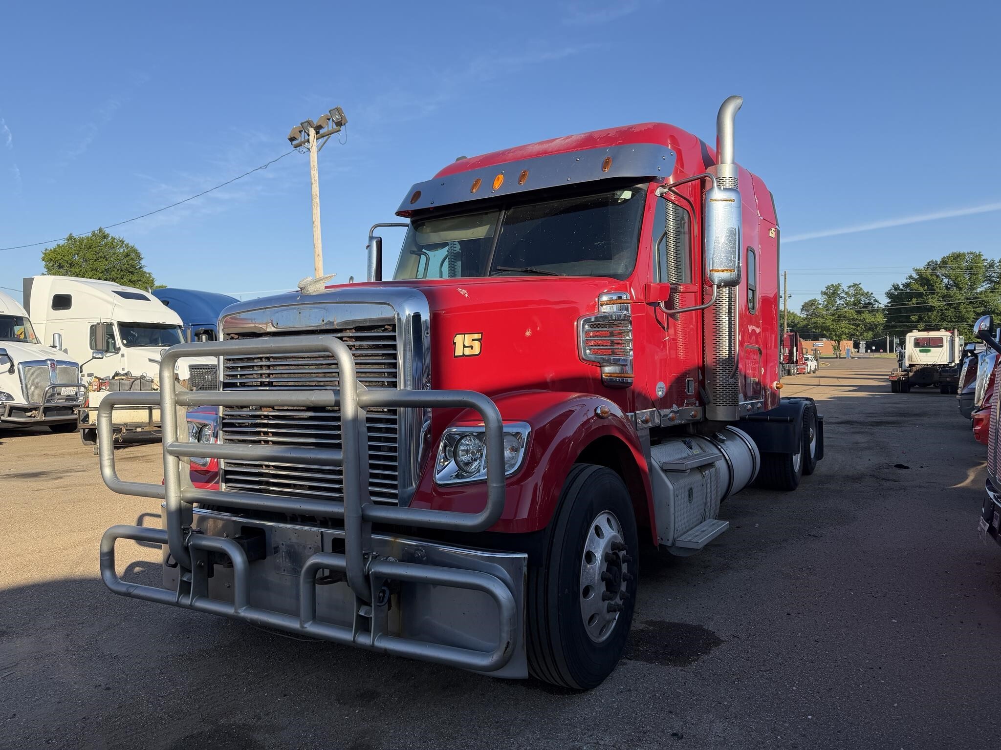 2014 FREIGHTLINER 122 SD in Covington, TN
