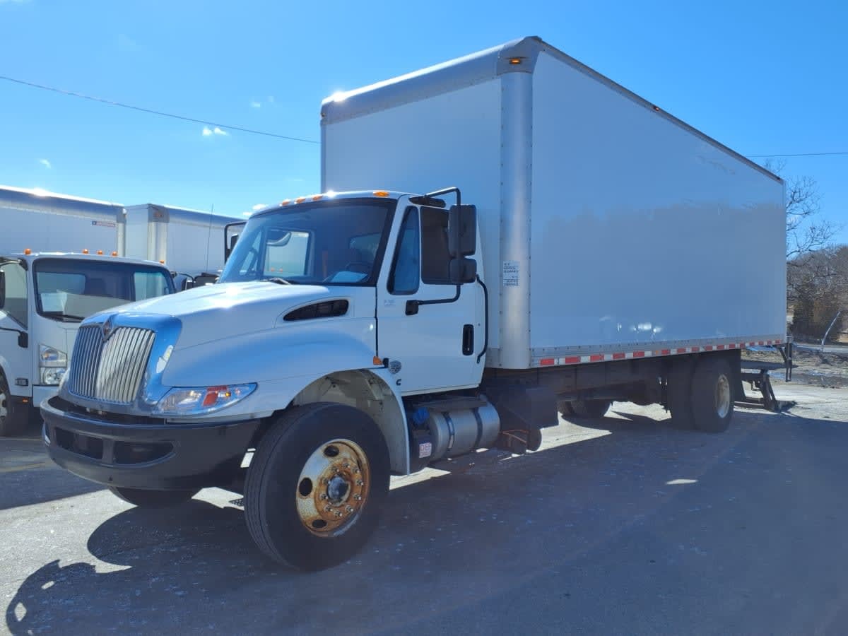 2019 INTERNATIONAL 4300 in Salisbury, MA