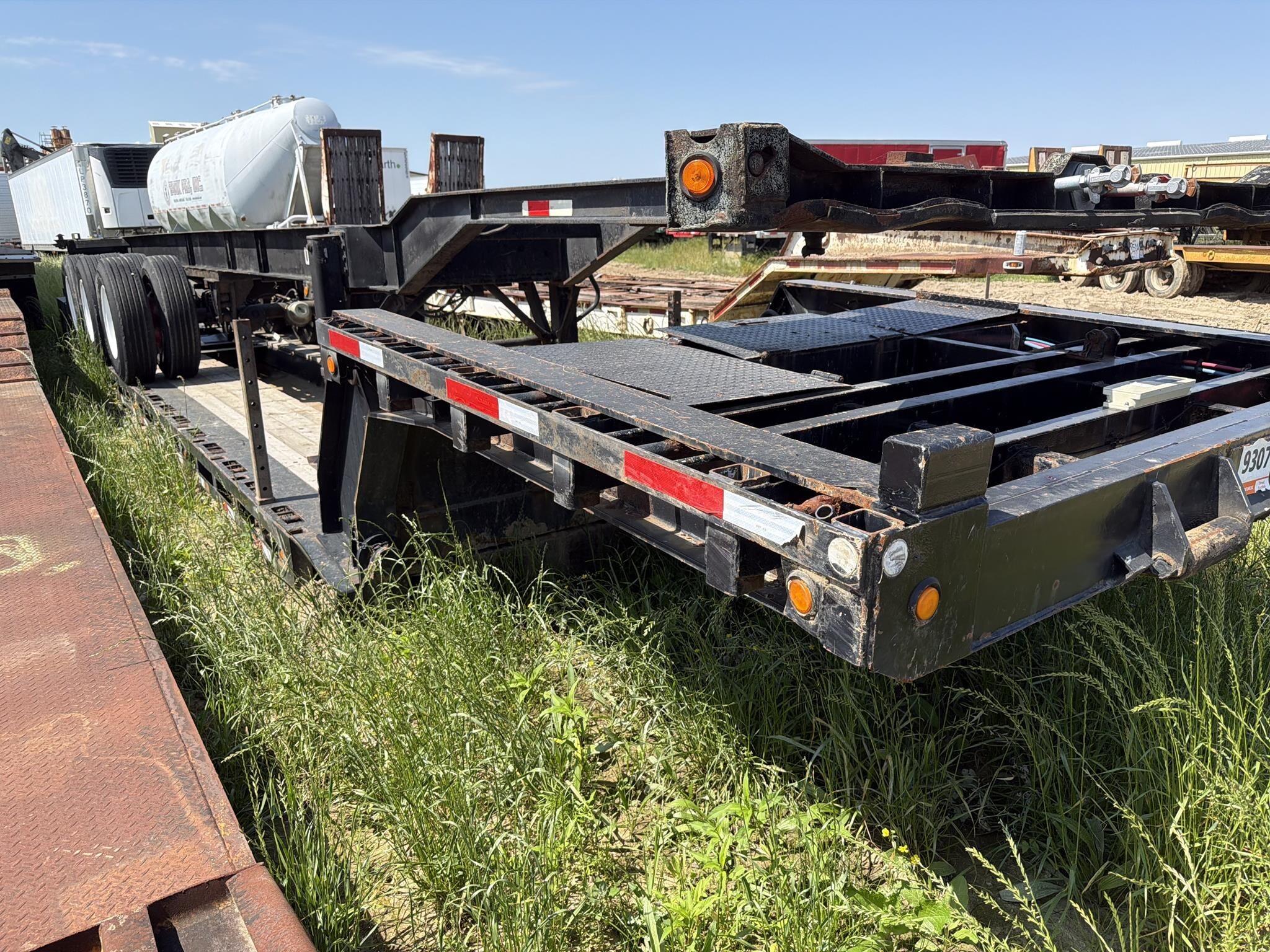 2004 WALTRON 48 FT DETACH LOWBOY in Covington, TN