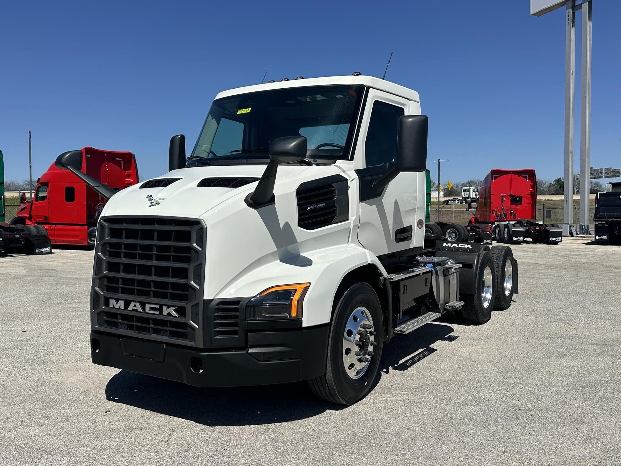2027 MACK ANTHEM 64T in San Antonio, TX