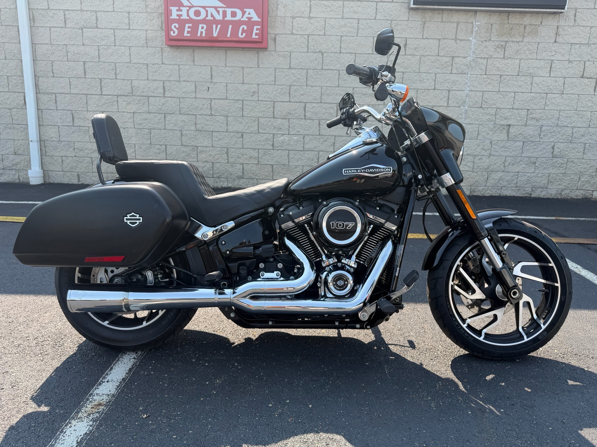 2019 Harley-Davidson Sport Glide® in Massillon, OH