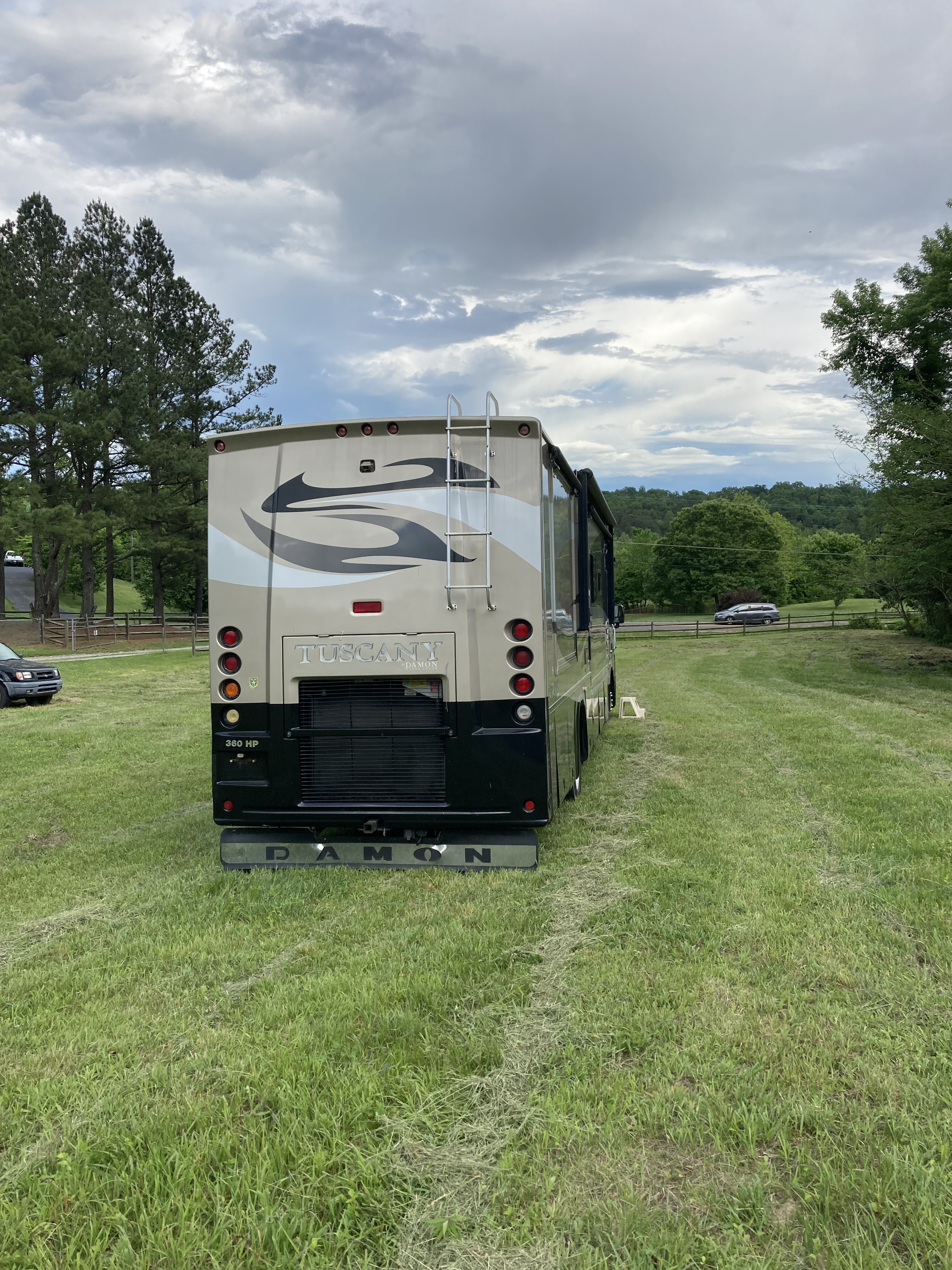 2008 Damon TUSCANY 4072 in bartlett TN