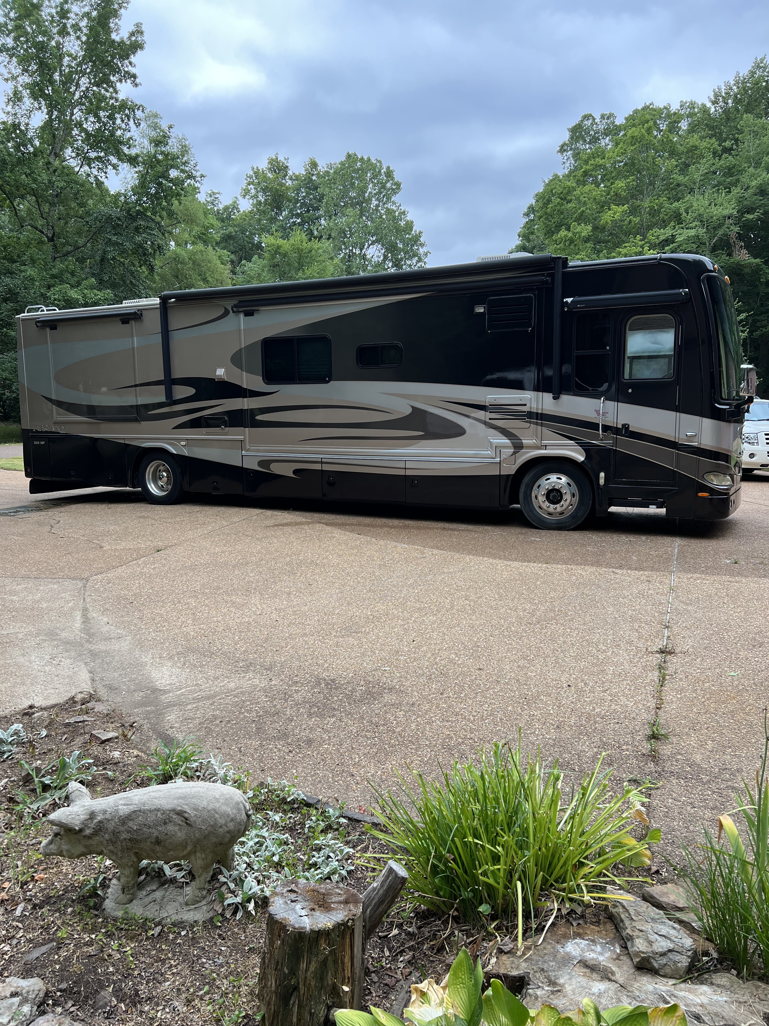 2008 Damon TUSCANY 4072 in bartlett TN