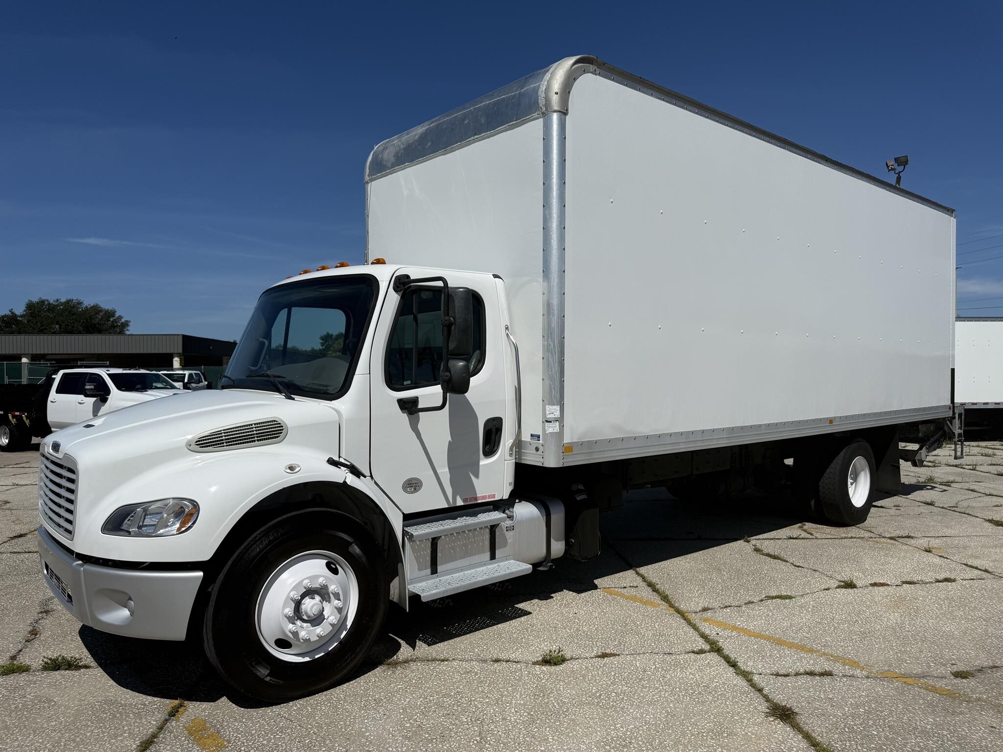 2021 FREIGHTLINER BUSINESS CLASS M2 106 in Orlando, FL