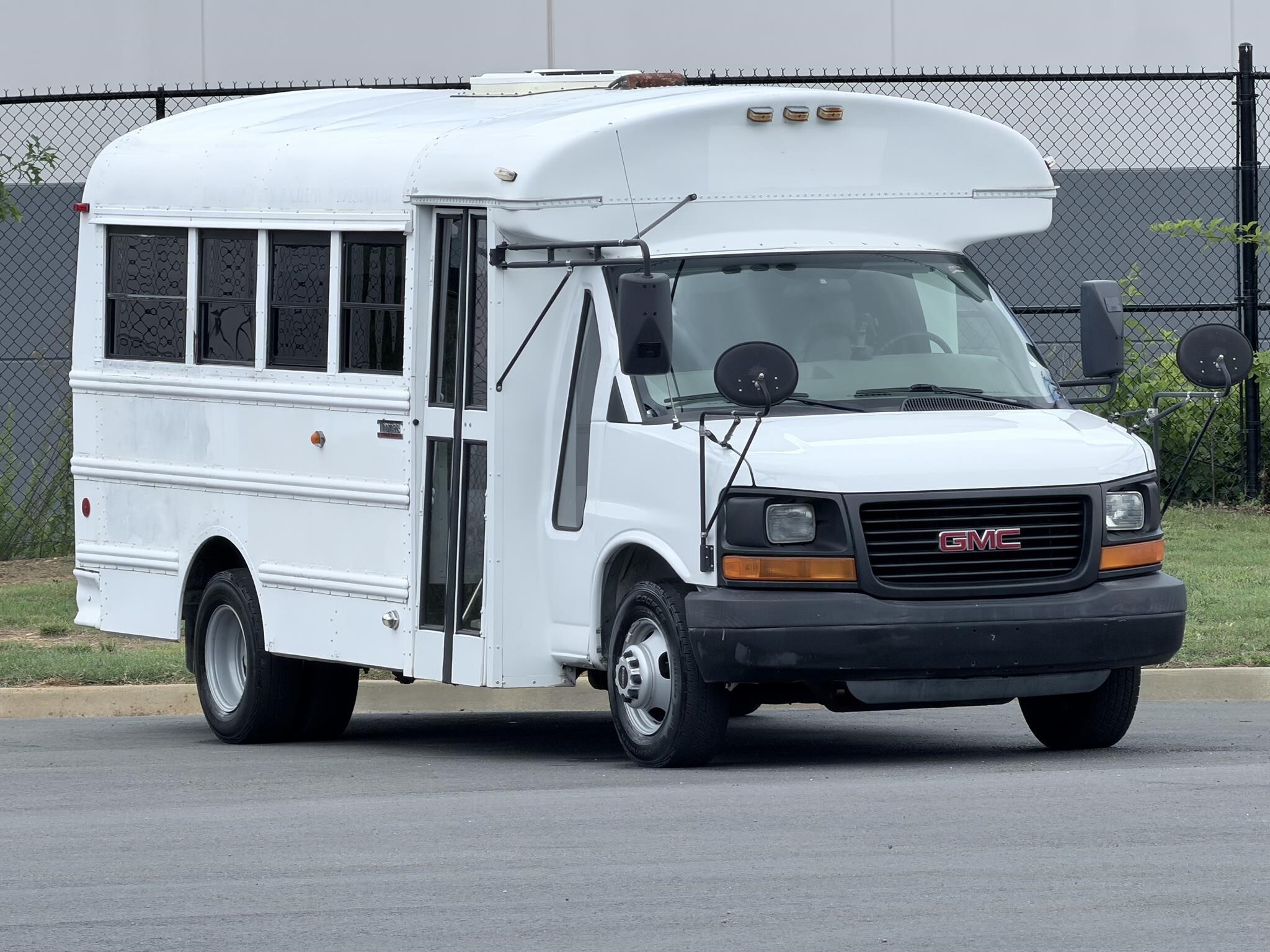 2006 GMC SAVANA in Cartersville, GA