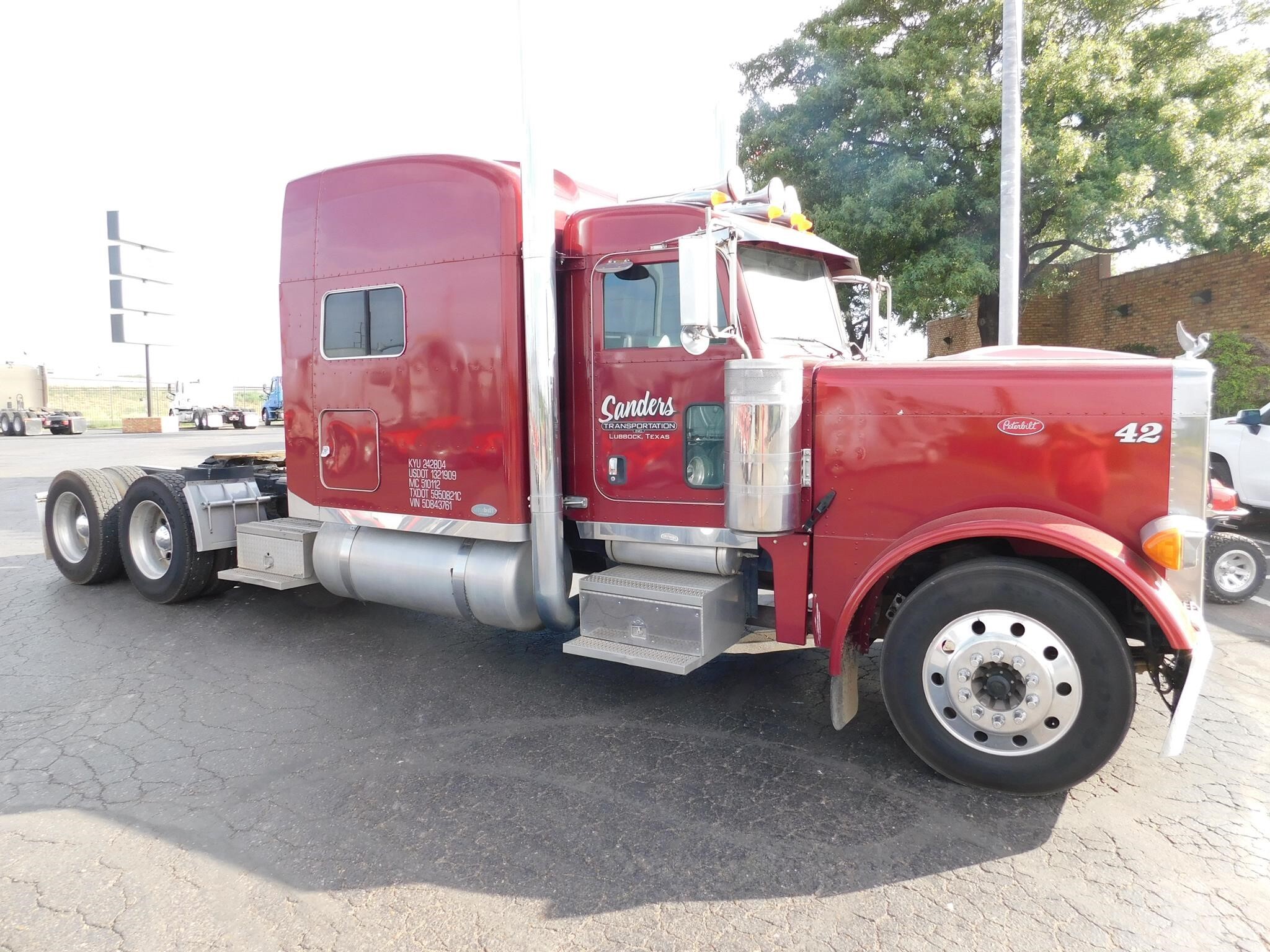 2005 PETERBILT 379 in Lubbock, TX