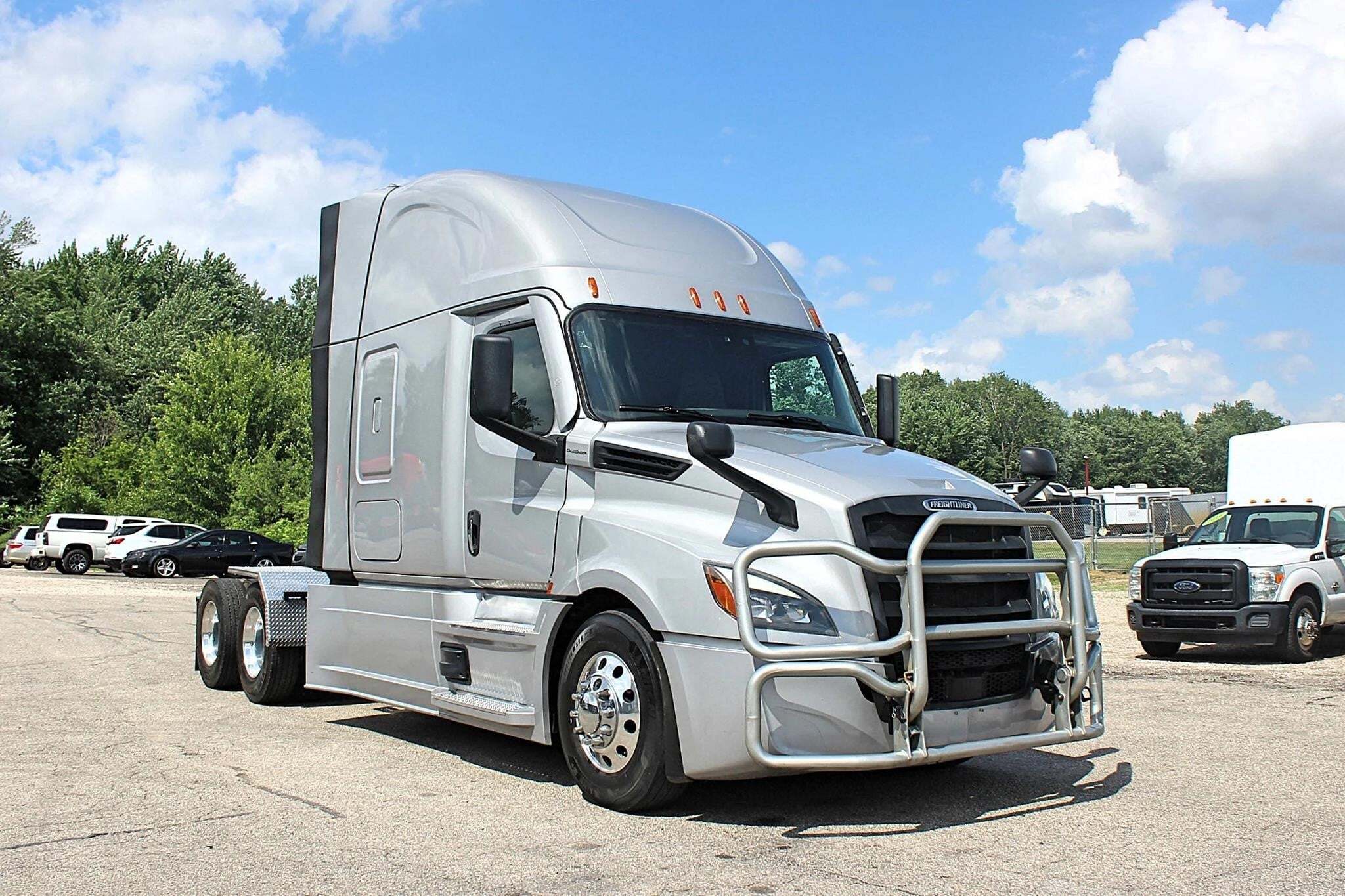 2023 FREIGHTLINER CASCADIA 126 in Byron Center, MI