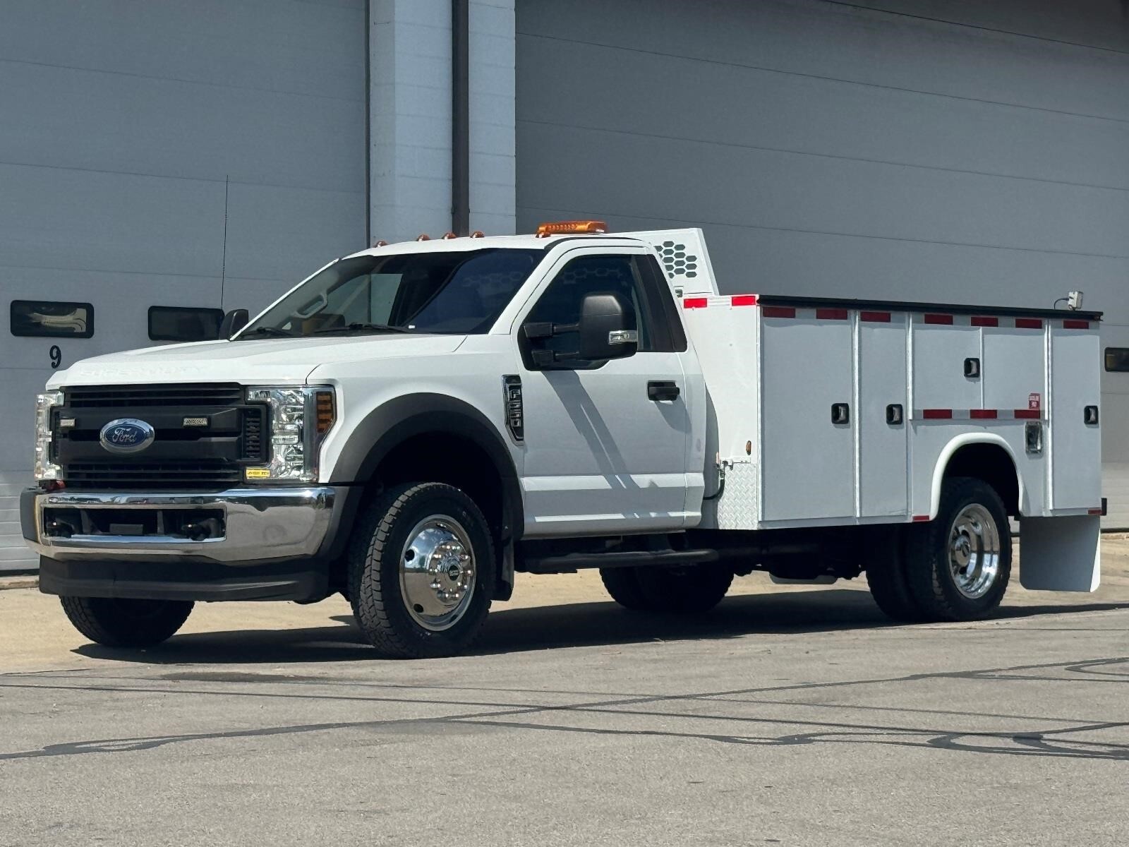 2018 FORD F550 in Berne, IN