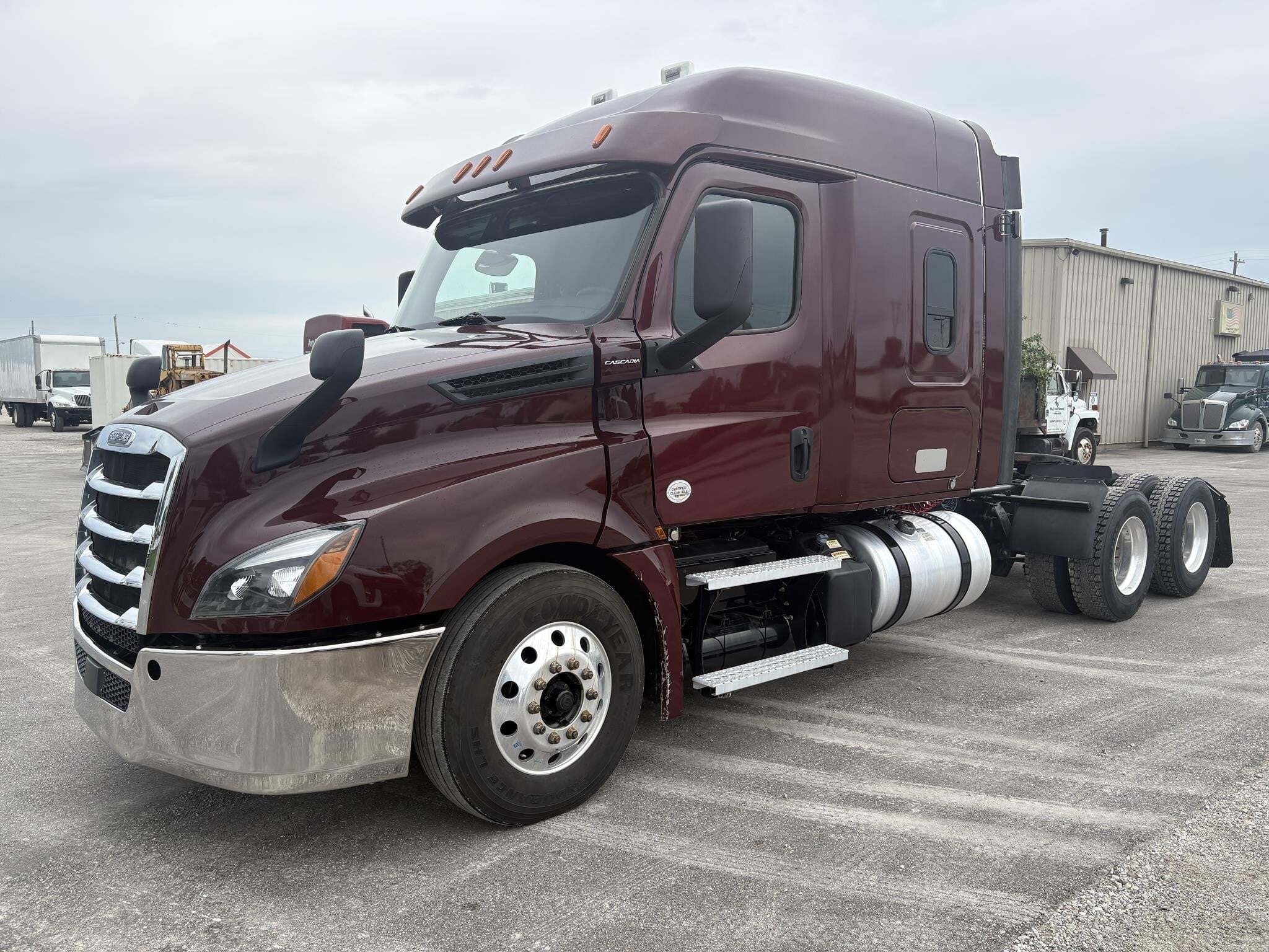 2020 FREIGHTLINER CASCADIA 126 in South Bend, IN
