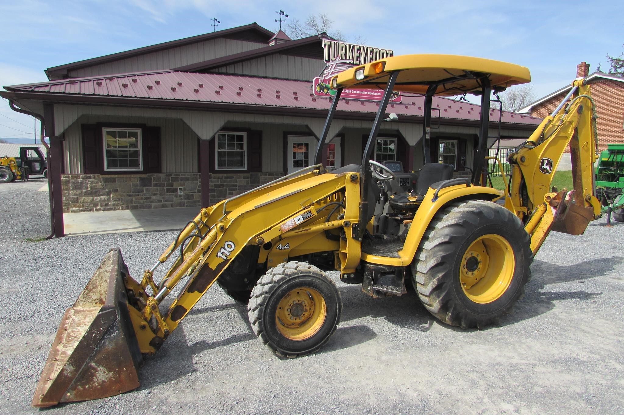 2004 DEERE 110 in Chambersburg, PA