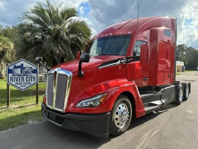 2022 KENWORTH T680 in Jacksonville, FL