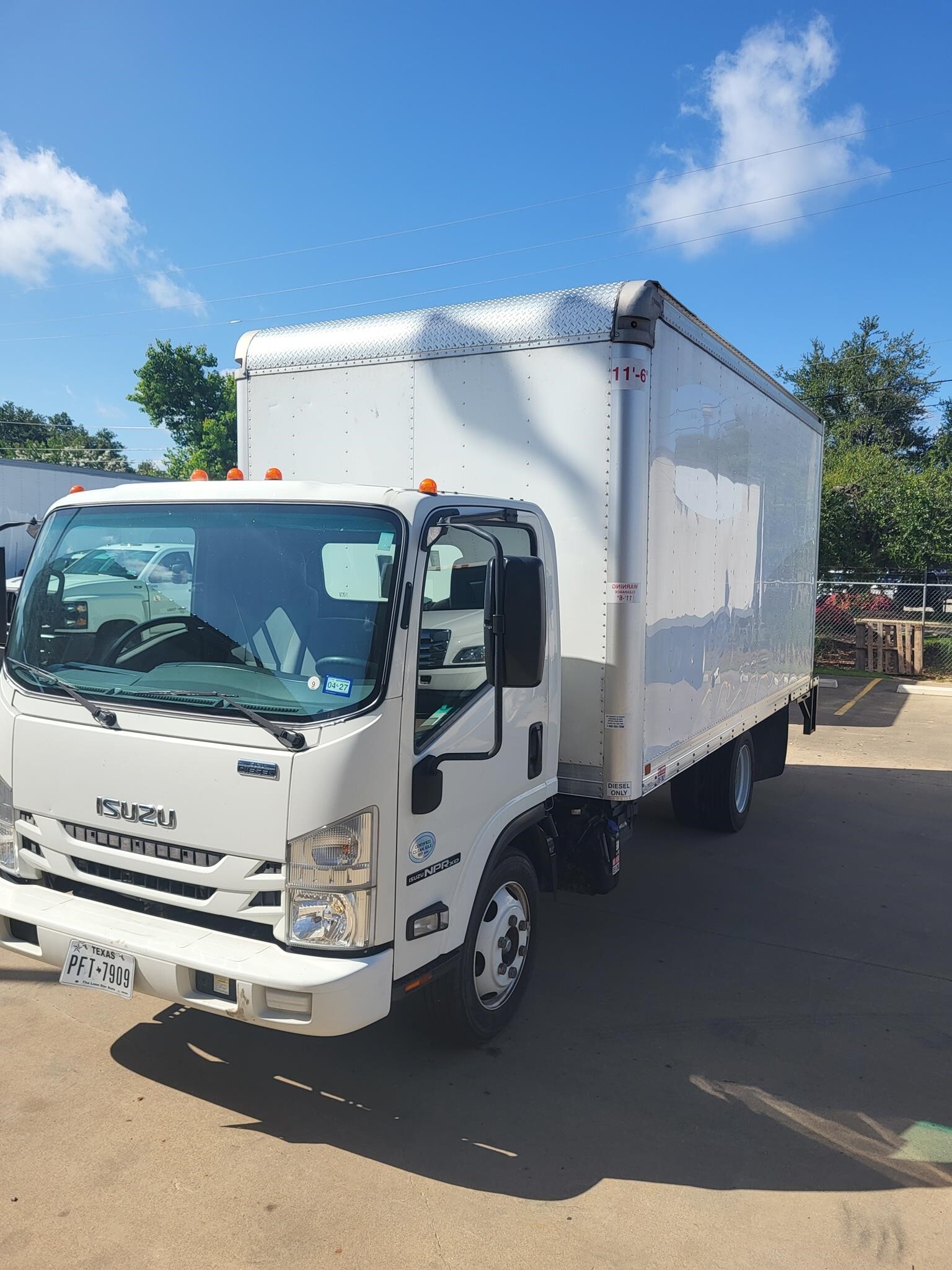 2022 ISUZU NPR XD in Shreveport, LA