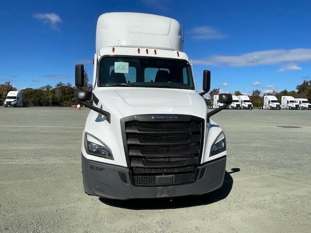 2022 FREIGHTLINER CASCADIA 126 in Birmingham, AL