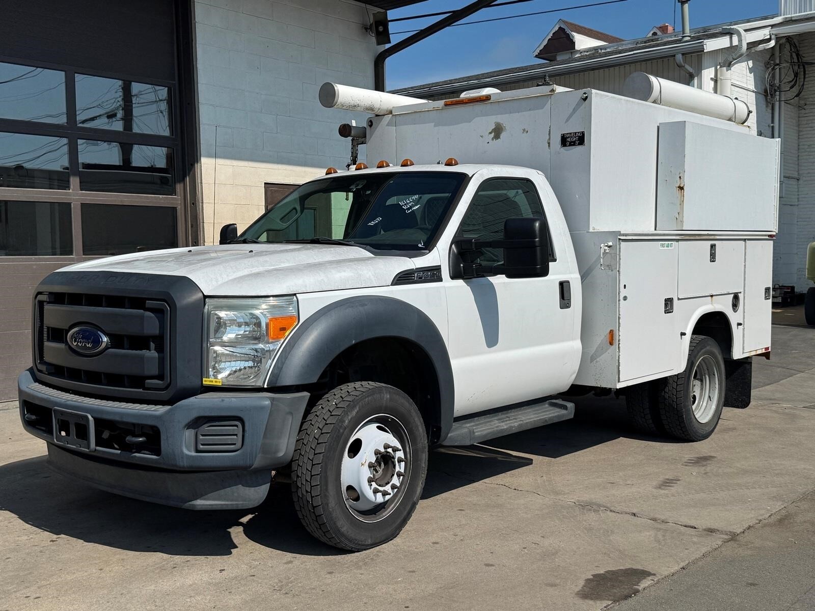 2015 FORD F450 in Berne, IN