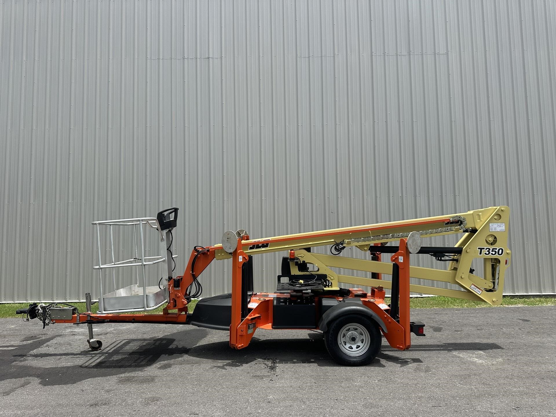 2017 JLG T350 in Dallas, TX