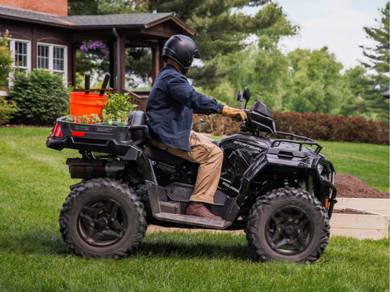 A photo of this 2026 Polaris Sportsman X2 570