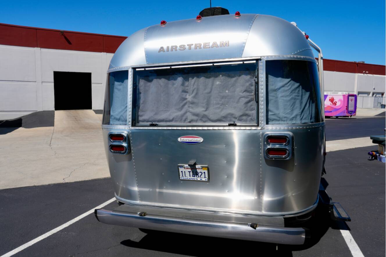 A photo of this 2008 Airstream INTERNATIONAL SIGNATURE 25FB CCD