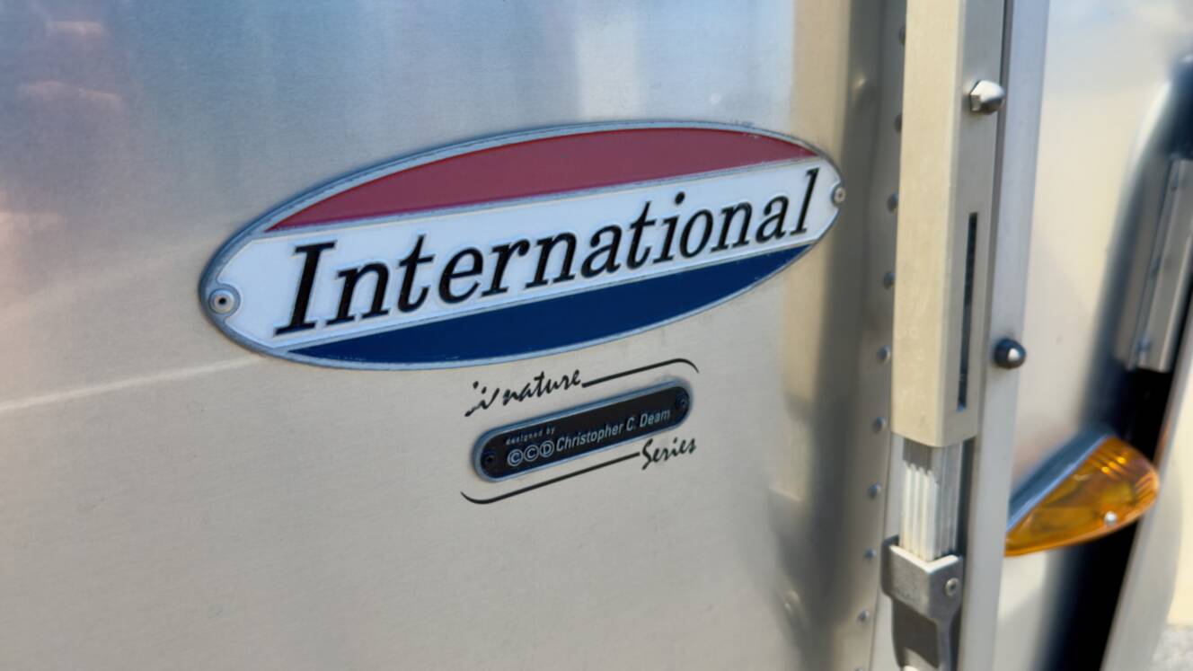 A photo of this 2008 Airstream INTERNATIONAL SIGNATURE 25FB CCD