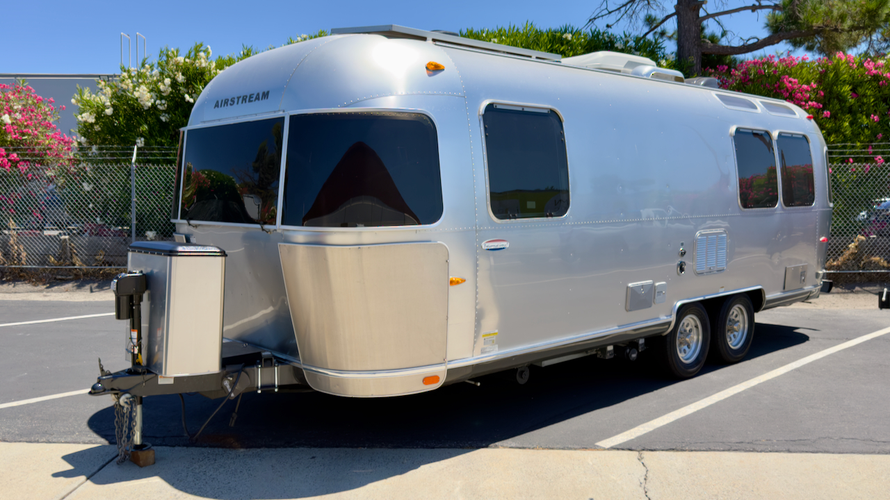 2008 Airstream INTERNATIONAL SIGNATURE 25FB CCD in san francisco CA