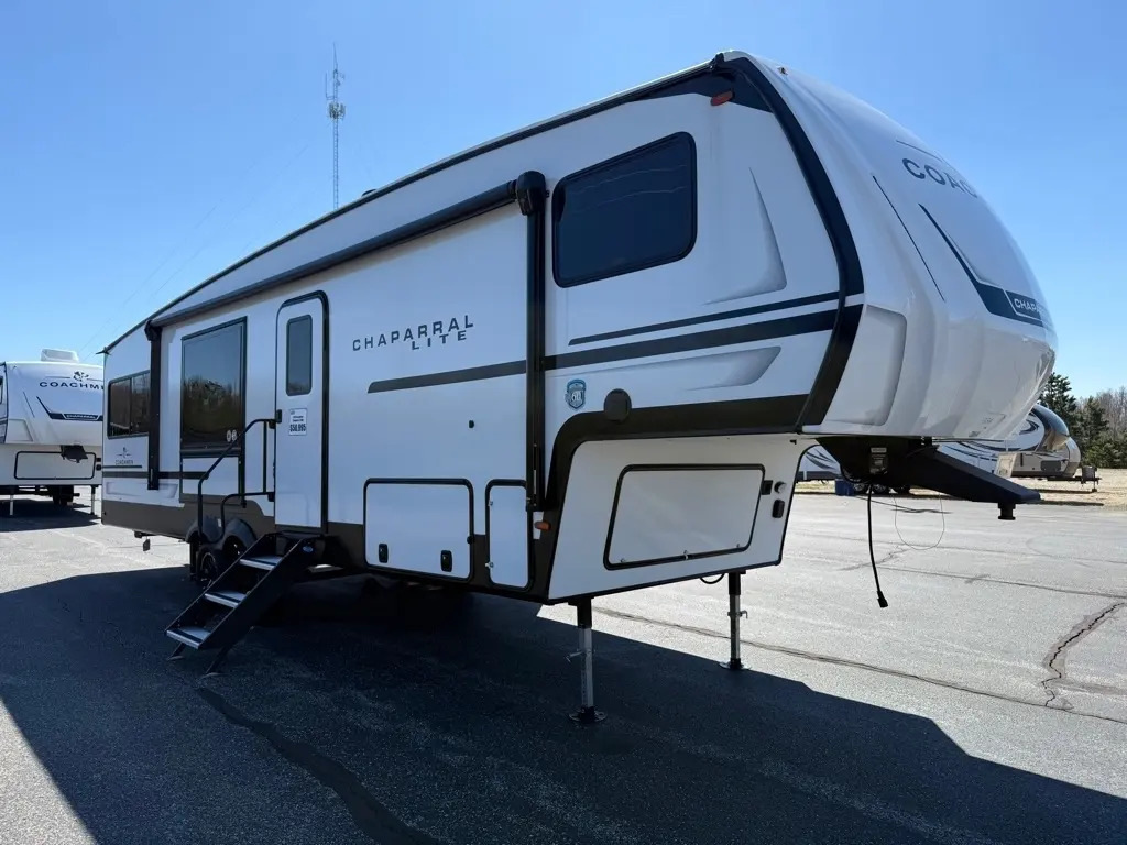 2026 Coachmen CHAPARRAL 27BAR in cadillac MI