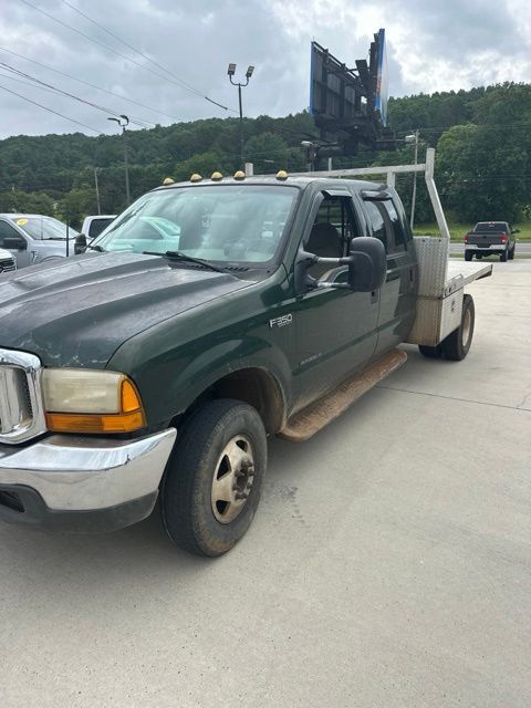 2000 FORD F350 in Sparta, TN