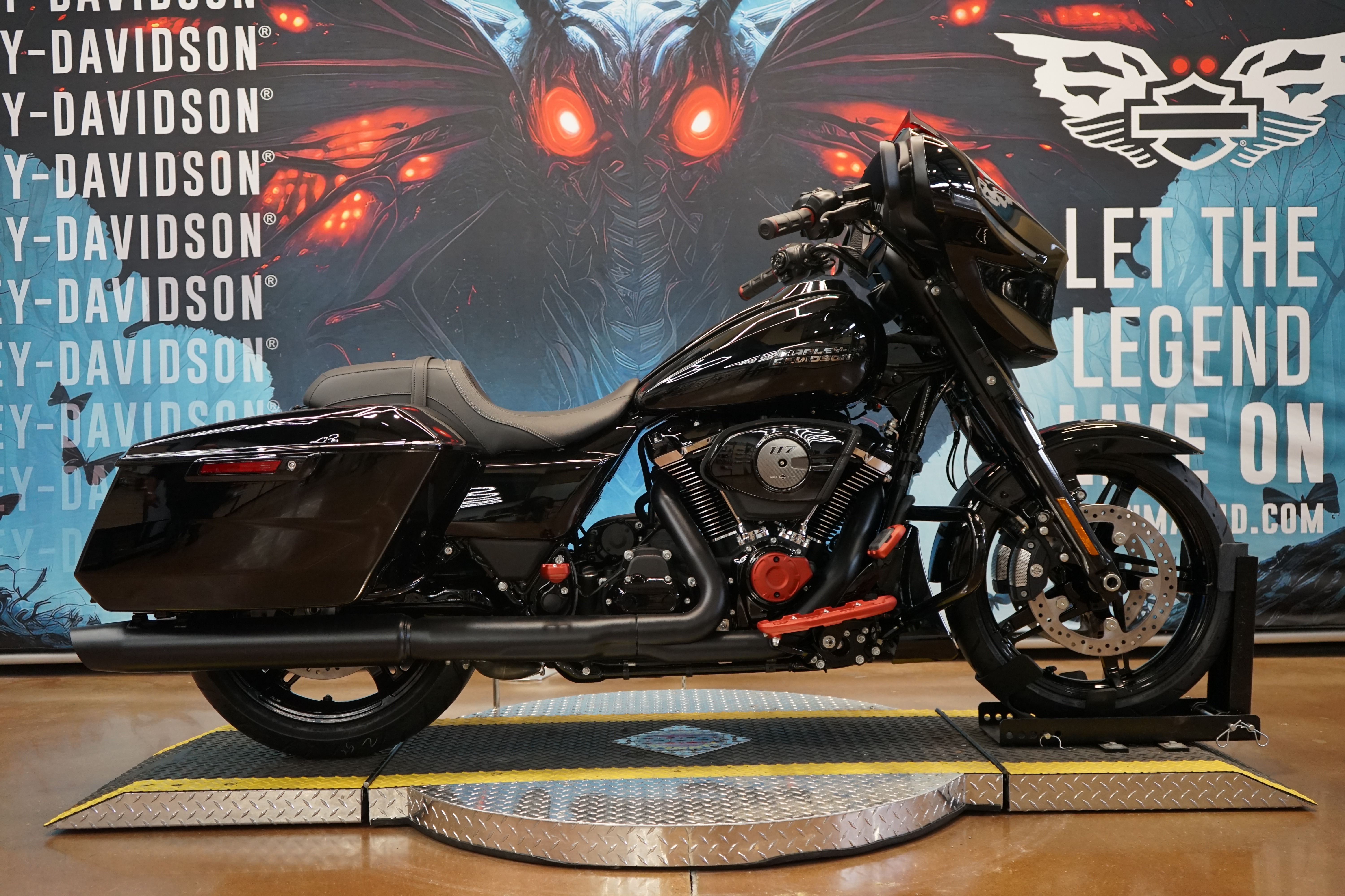 2026 Harley-Davidson Street Glide® in Williamstown, WV