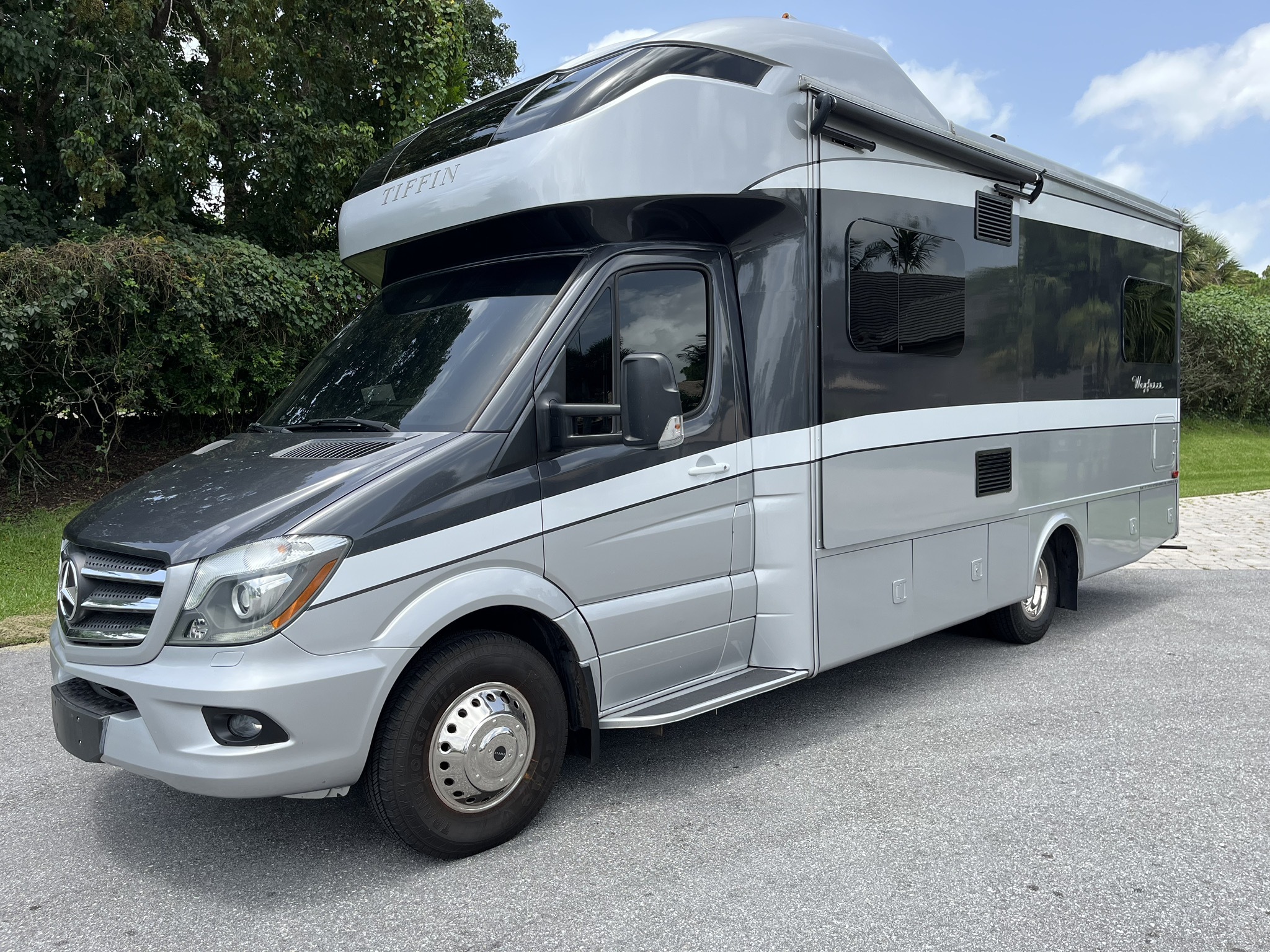 2019 Tiffin Motorhomes WAYFARER 24 TW RV