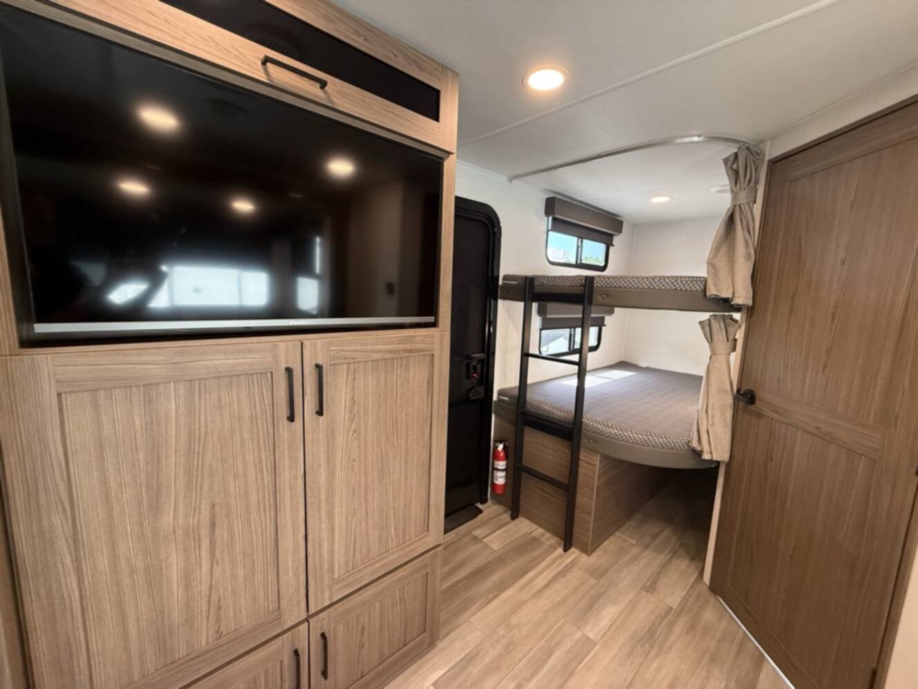 A photo of this 2024 Alliance Rv DELTA 281BH