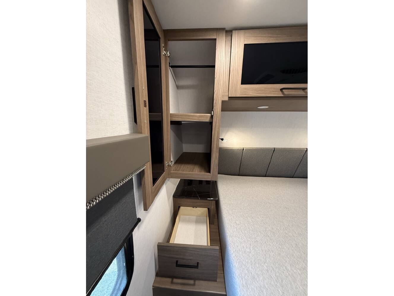A photo of this 2024 Alliance Rv DELTA 281BH