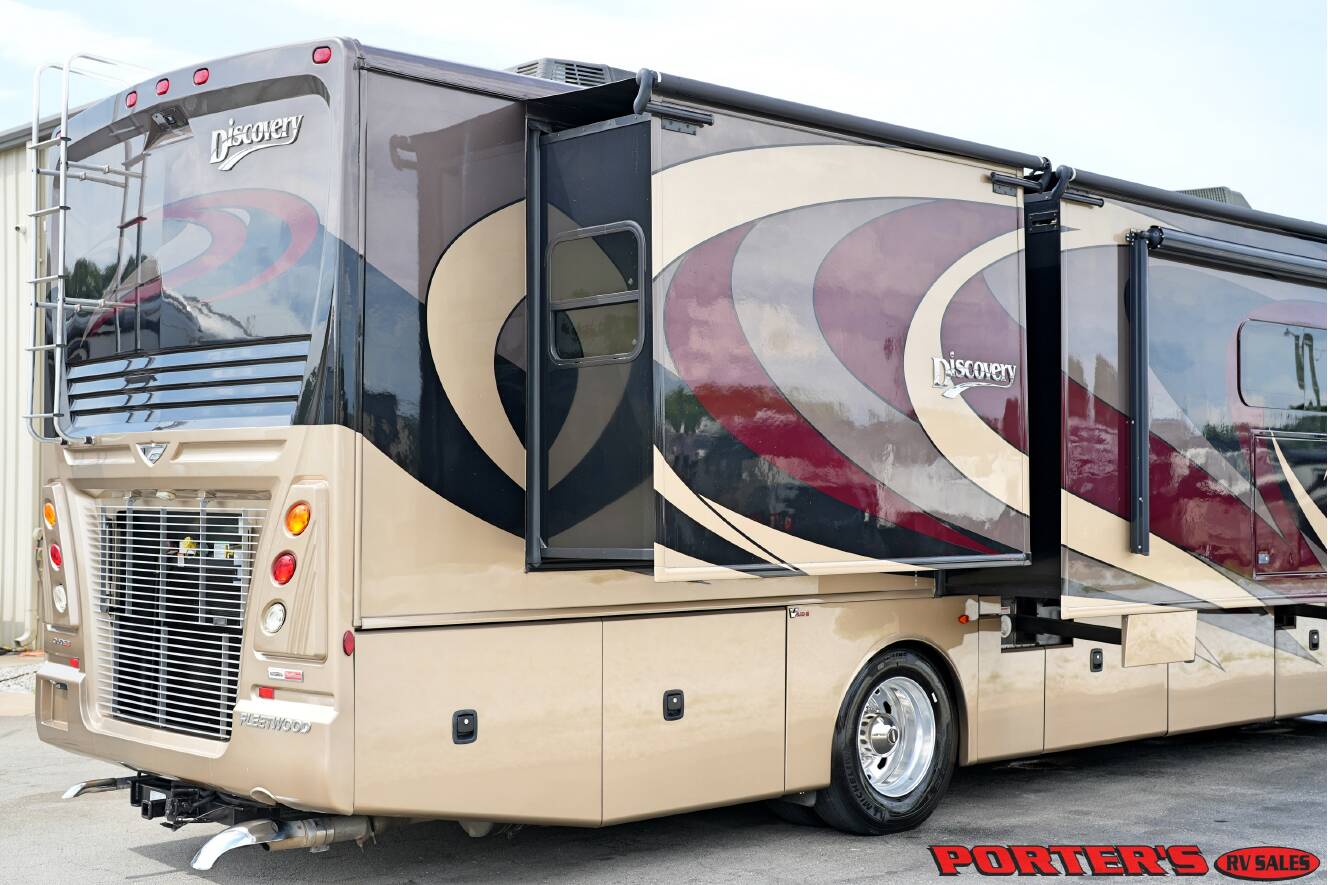 A photo of this 2019 Fleetwood DISCOVERY 38F